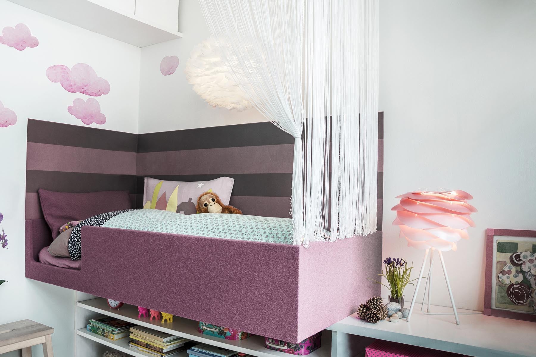 Carmina  Lampenschirm in Rose präsentiert im Onlineshop von KAQTU Design AG. Lampenschirm ist von Umage