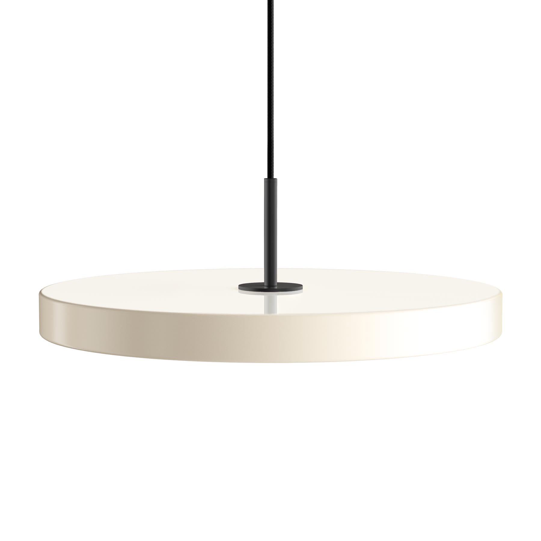 Elegante Asteria Medium Pendellampe in sanftem Pearl White, ideal für stilvolle Wohnräume und stimmungsvolle Beleuchtung.