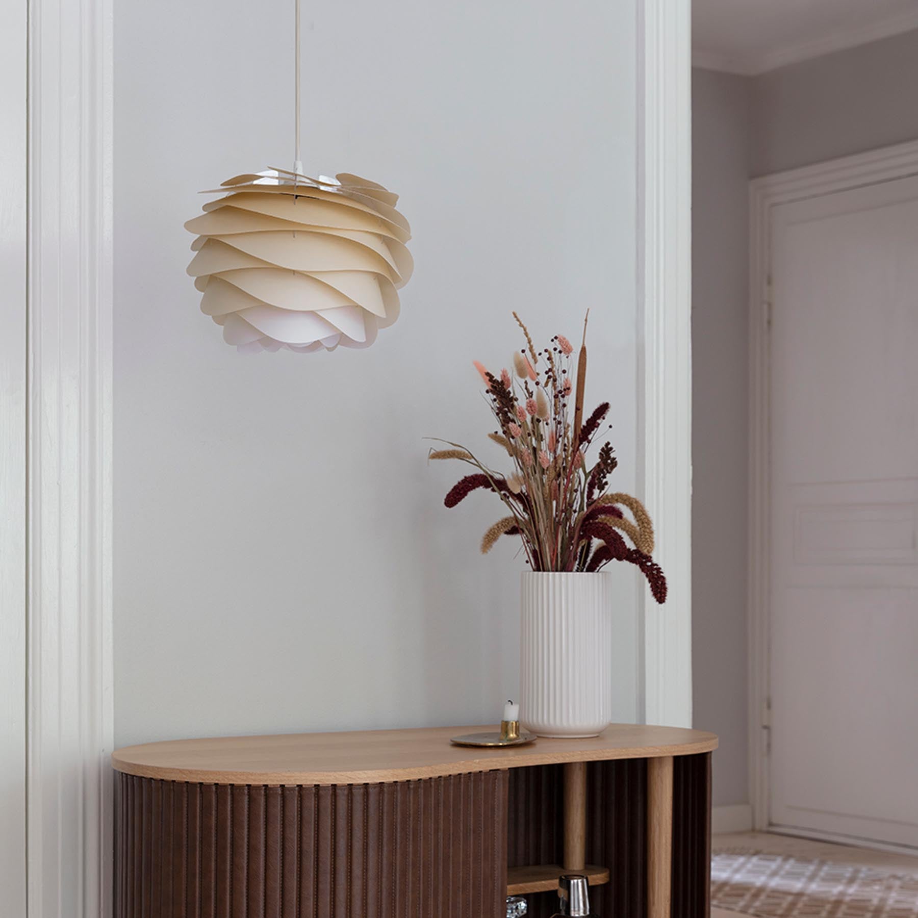 Carmina  Lampenschirm in Dunes präsentiert im Onlineshop von KAQTU Design AG. Lampenschirm ist von Umage