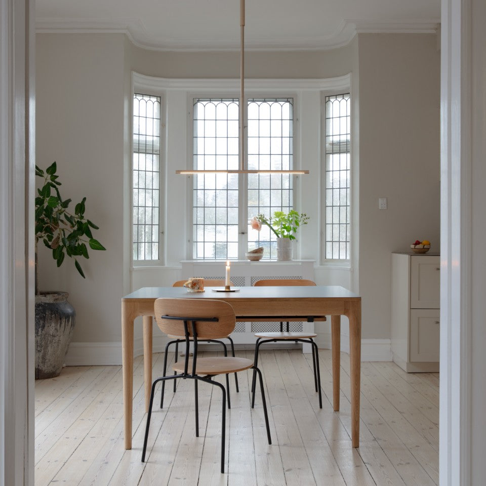 Omni Ceiling Pendellampe in Brass präsentiert im Onlineshop von KAQTU Design AG. Deckenleuchte ist von Umage