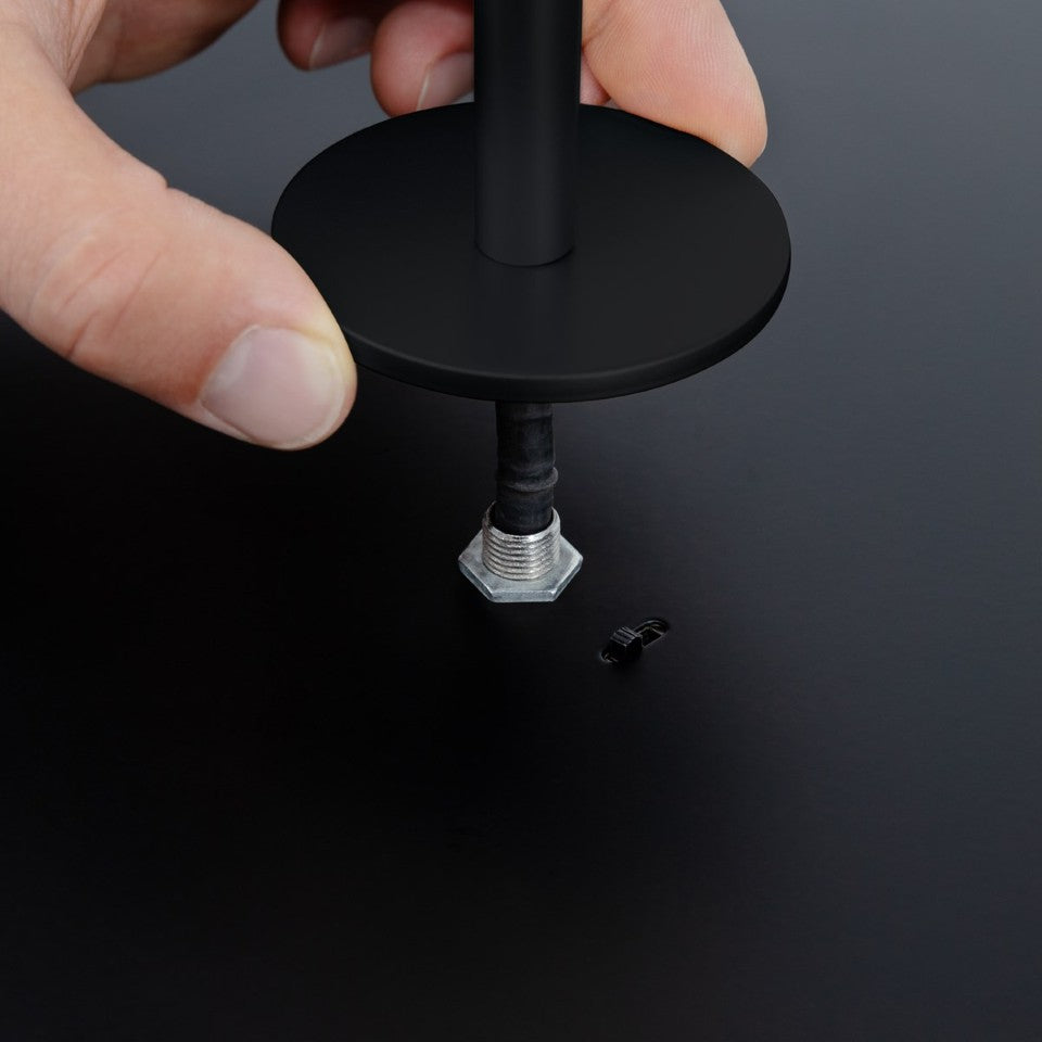 Asteria Plus Mini Pendellampe in Black präsentiert im Onlineshop von KAQTU Design AG. Pendelleuchte ist von Umage