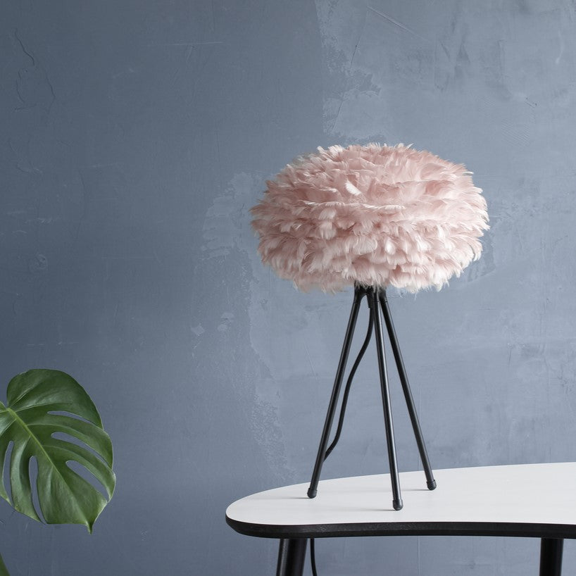 Eleganter Eos Lampenschirm von Umage in reinem Weiß, ideal für stilvolle Beleuchtung und moderne Inneneinrichtung.