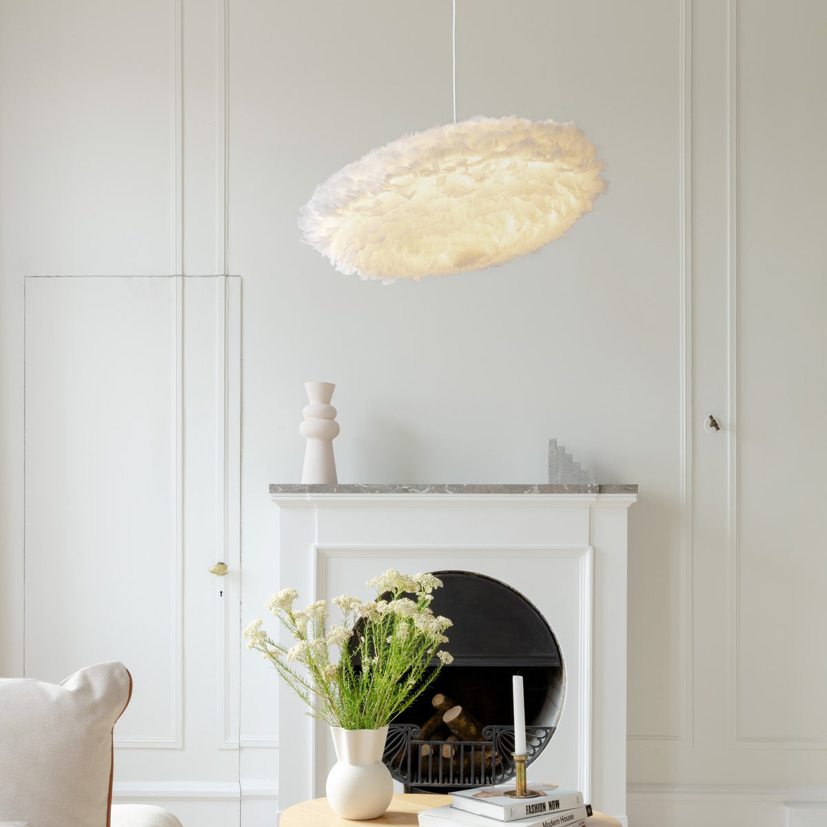 Eos Esther in White präsentiert im Onlineshop von KAQTU Design AG. Pendelleuchte ist von Umage