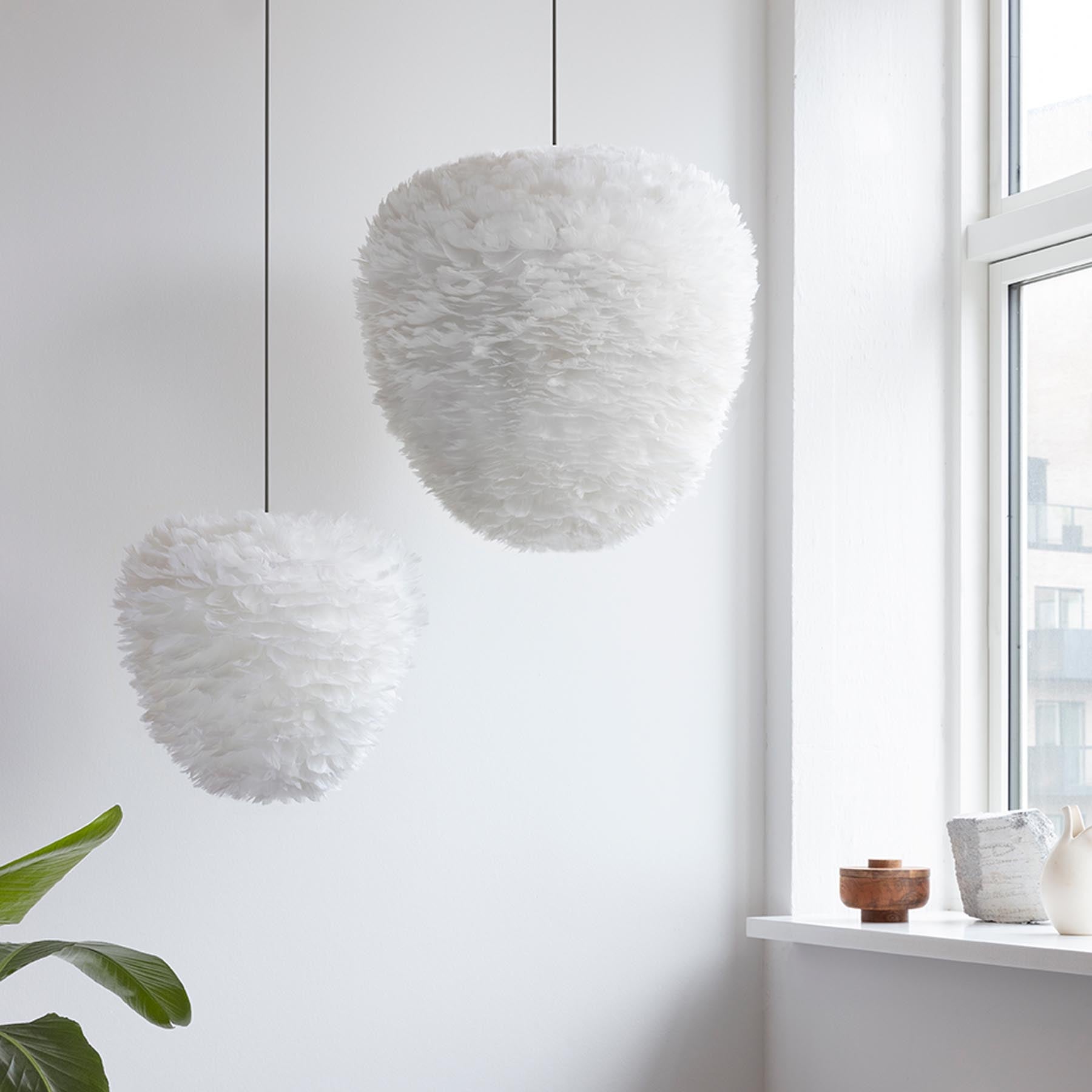 Eos Evia in White präsentiert im Onlineshop von KAQTU Design AG. Pendelleuchte ist von Umage