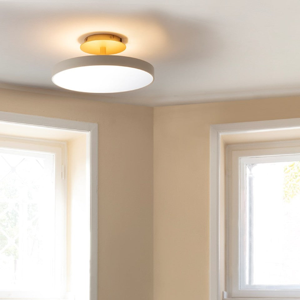 Asteria UP Deckenleuchte in Pearl White präsentiert im Onlineshop von KAQTU Design AG. Deckenleuchte ist von Umage