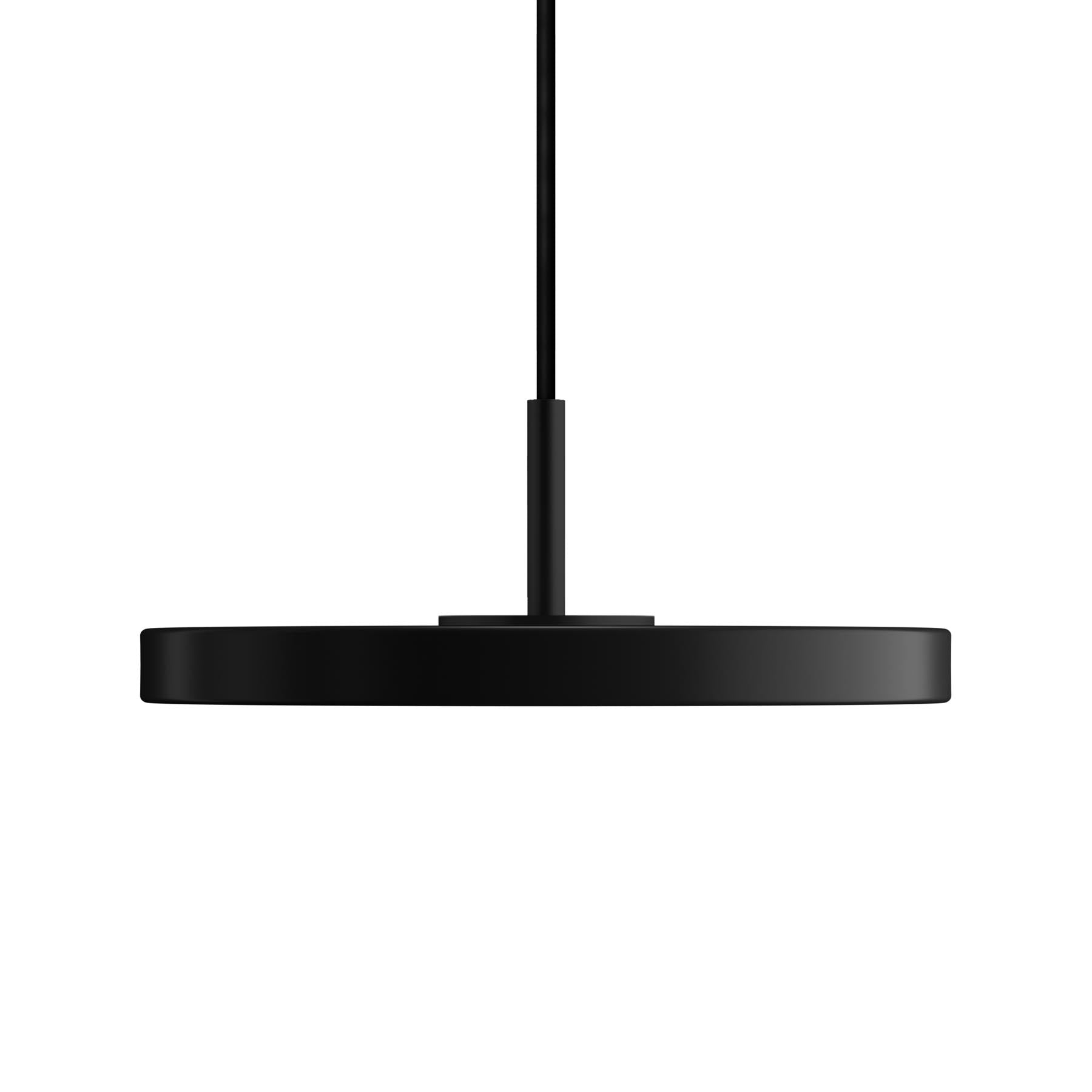 Moderne Asteria Micro Pendelleuchte von Umage in elegantem Schwarz, perfekt für kreative Lichtakzente und zeitgemäße Inneneinrichtung.