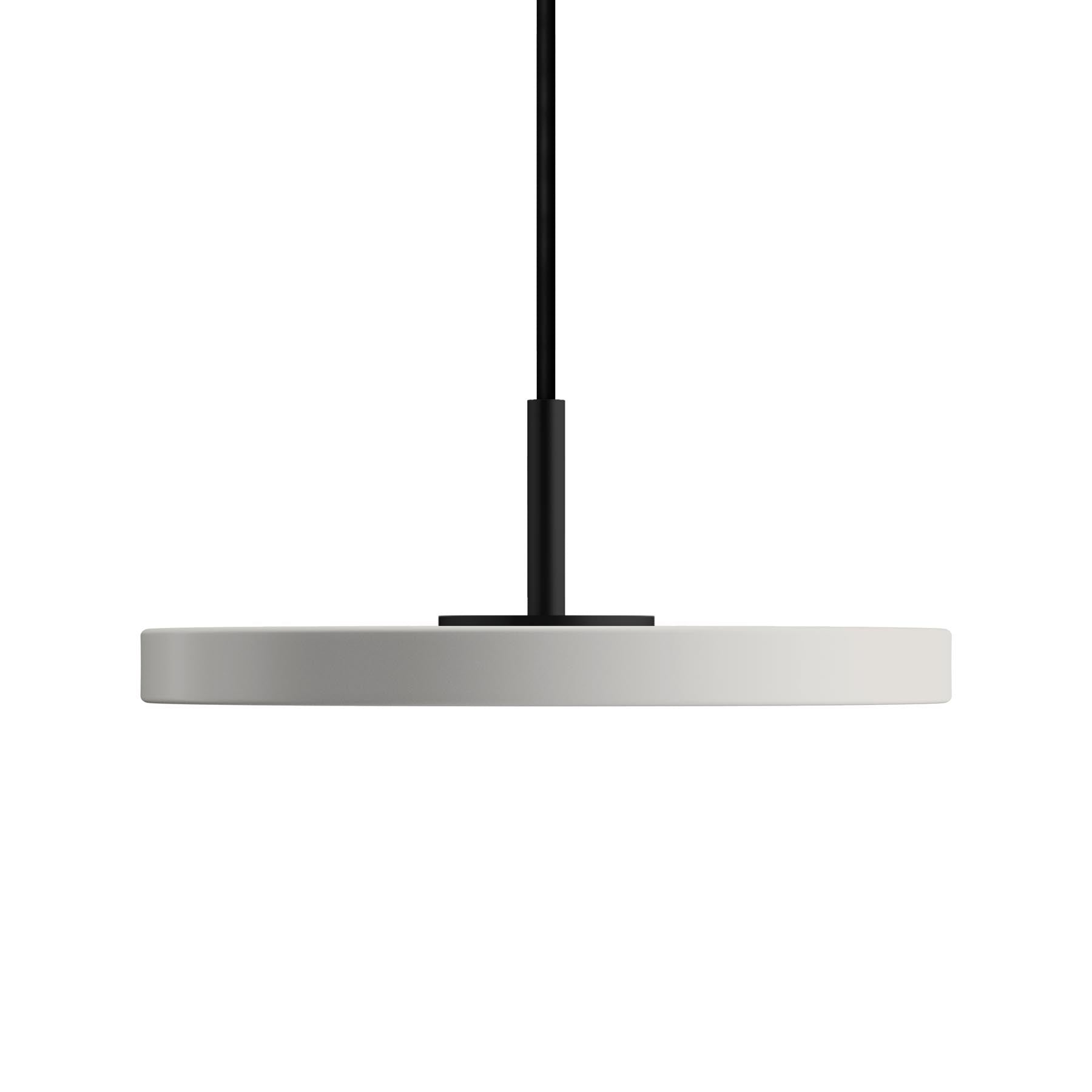 Moderne Asteria Micro Pendelleuchte in zartem Mist, perfekt für atmosphärische Akzente und geschmackvolle Raumgestaltung.