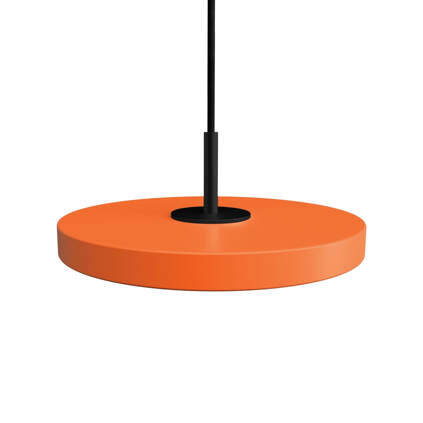 Stilvolle Asteria Micro Pendelleuchte in lebhaftem Orange, perfekt für stimmungsvolle Beleuchtung und moderne Inneneinrichtung.