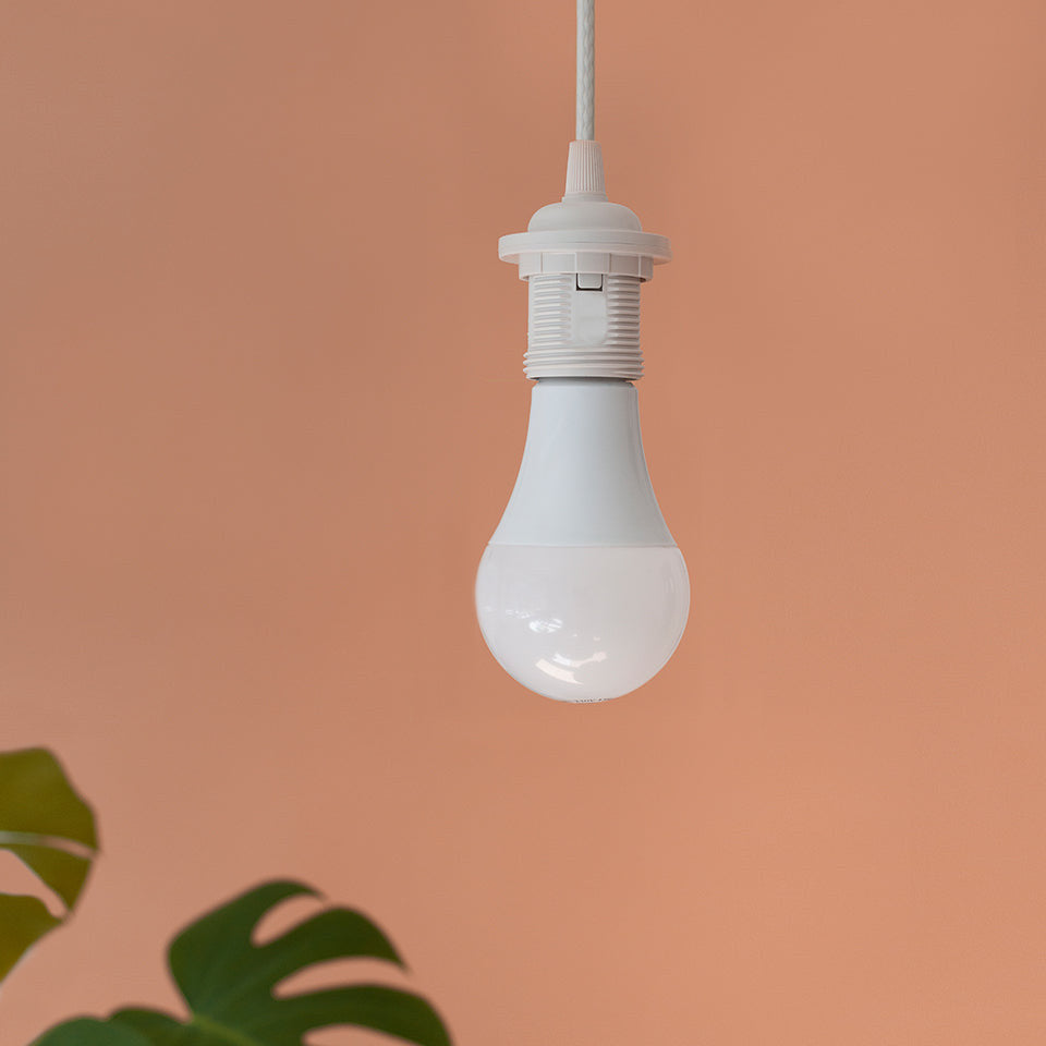Idea E27 in  präsentiert im Onlineshop von KAQTU Design AG. Leuchtmittel ist von Umage