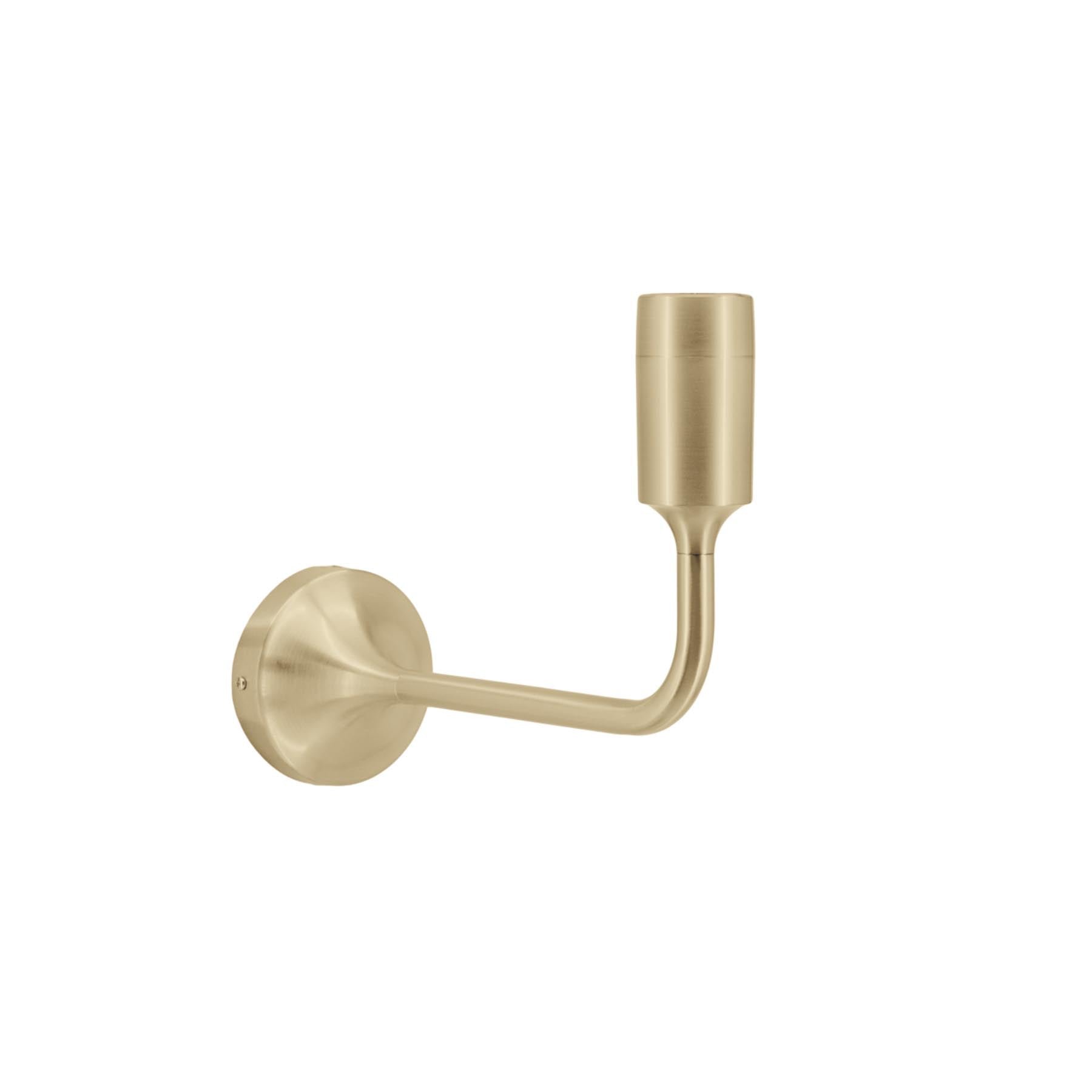 Santé Wandleuchte in Brass präsentiert im Onlineshop von KAQTU Design AG. Wandleuchte ist von Umage
