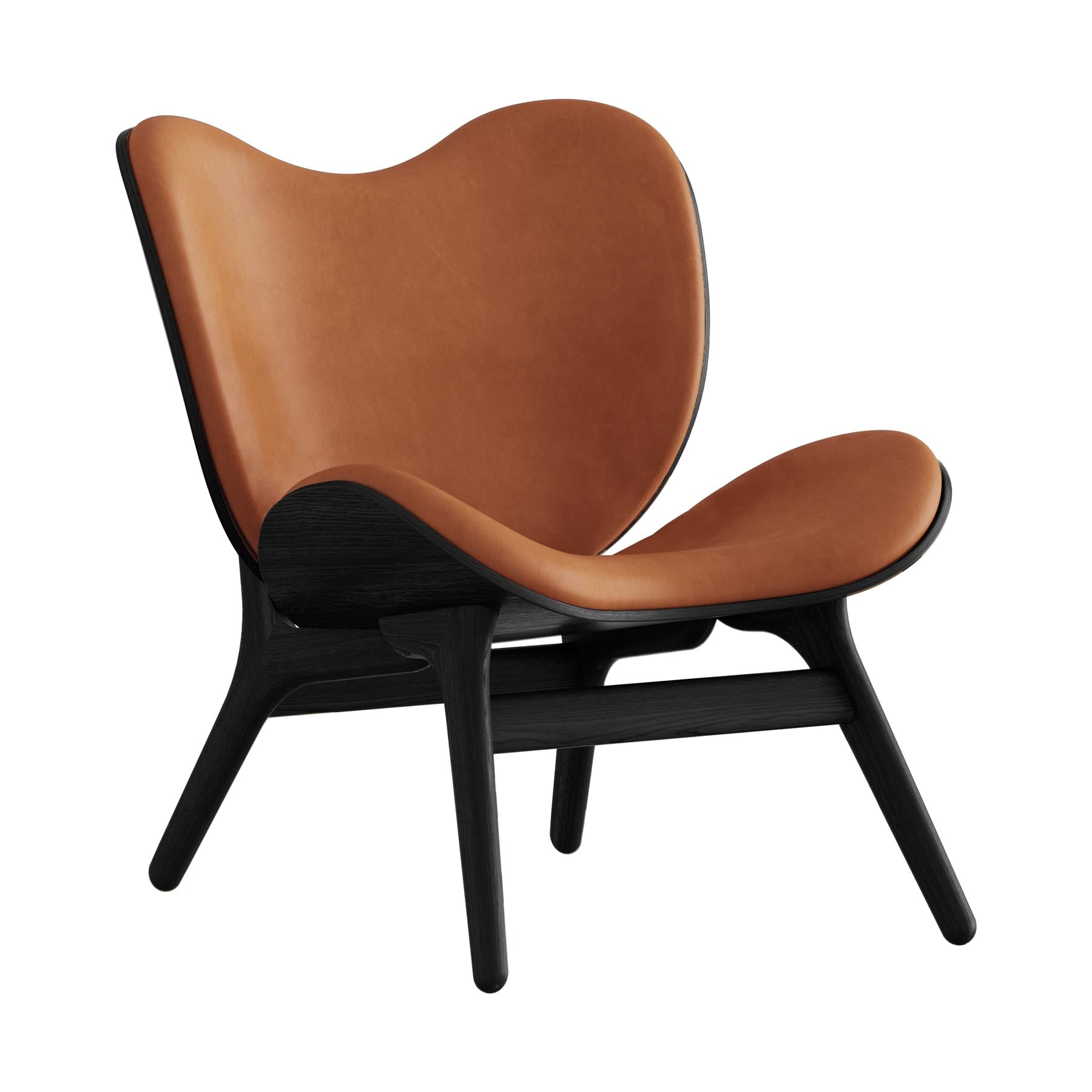 Eleganter Low Sessel A Conversation Piece von Umage in Dunes Rust, ideal für stilvolle Entspannung und gesellige Runden.