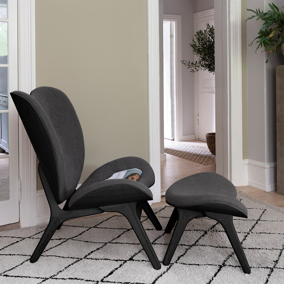 A Conversation Piece Tall Sessel in Shadow präsentiert im Onlineshop von KAQTU Design AG. Sessel ist von Umage