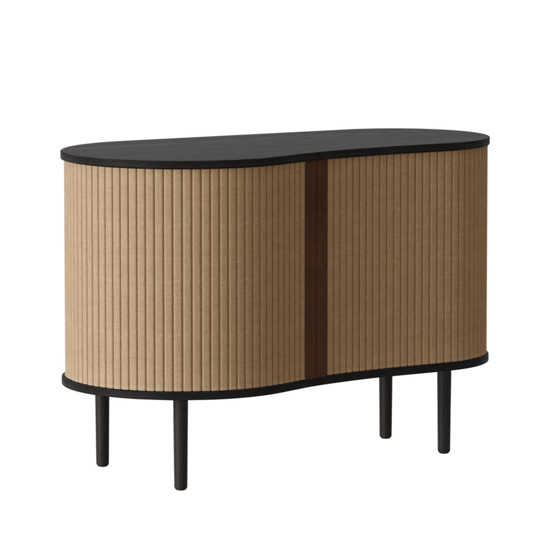 Moderne Audacious Kommode von Umage, gefertigt aus hochwertigen Materialien, perfekt für zeitgemäße Wohnräume und stilvolle Akzente.