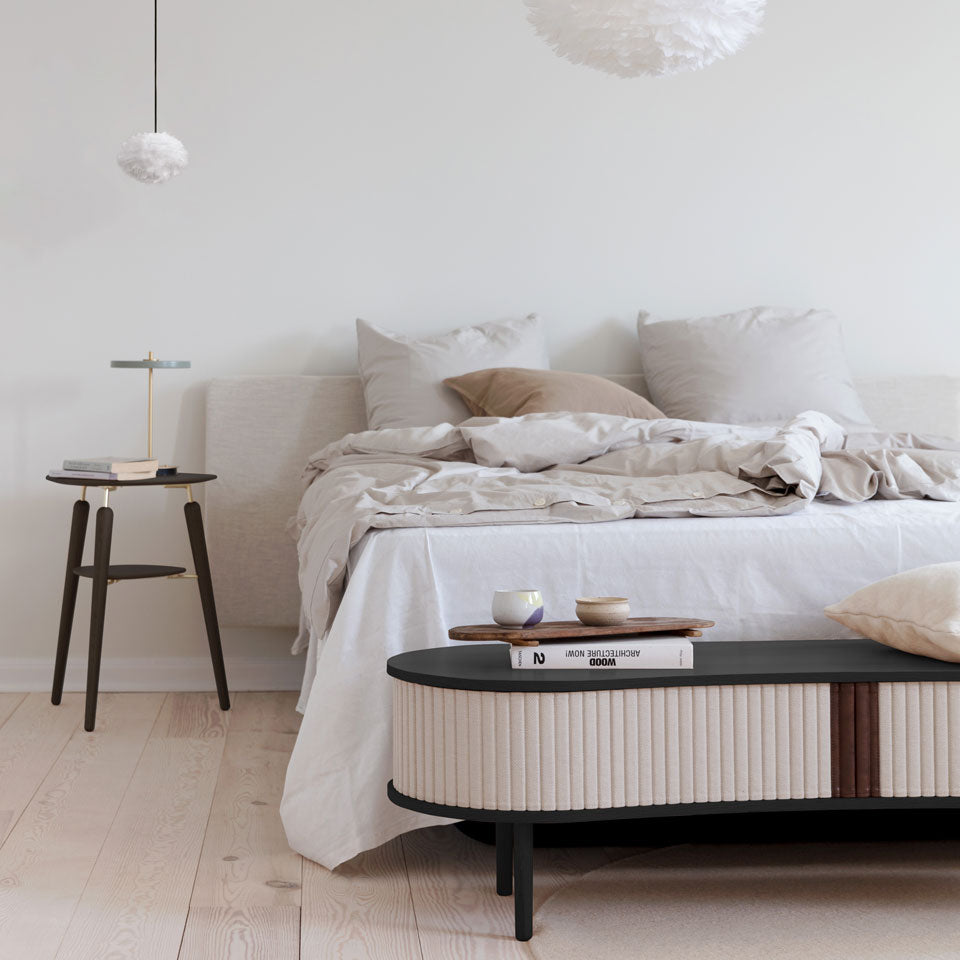 Audacious TV Bank in White Sands präsentiert im Onlineshop von KAQTU Design AG. TV-Möbel ist von Umage