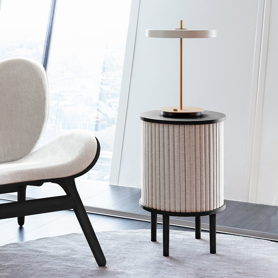 Elegantes Audacious Sideboard Mini in stilvollem Sterling, ideal für moderne Wohnräume und funktionale Aufbewahrung.