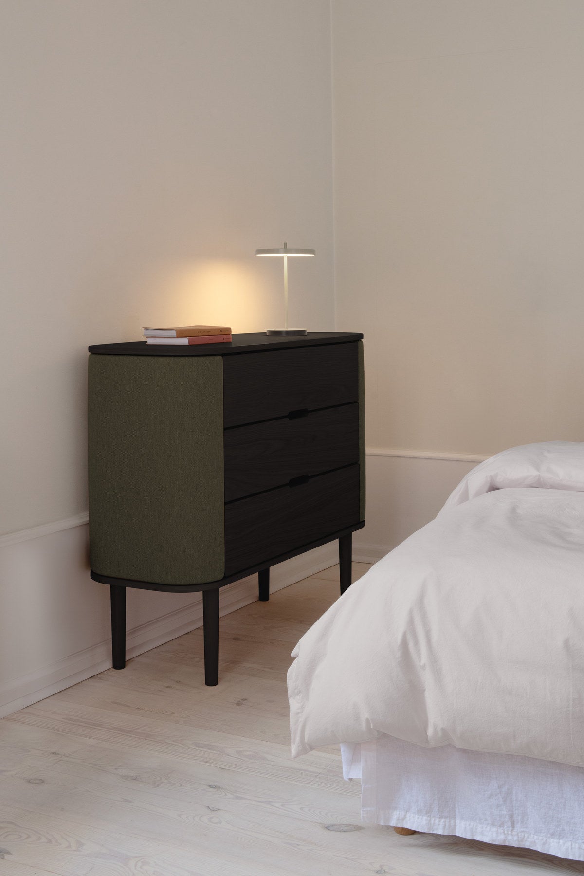Treasures Dresser in Morning Meadows präsentiert im Onlineshop von KAQTU Design AG. Kommode ist von Umage