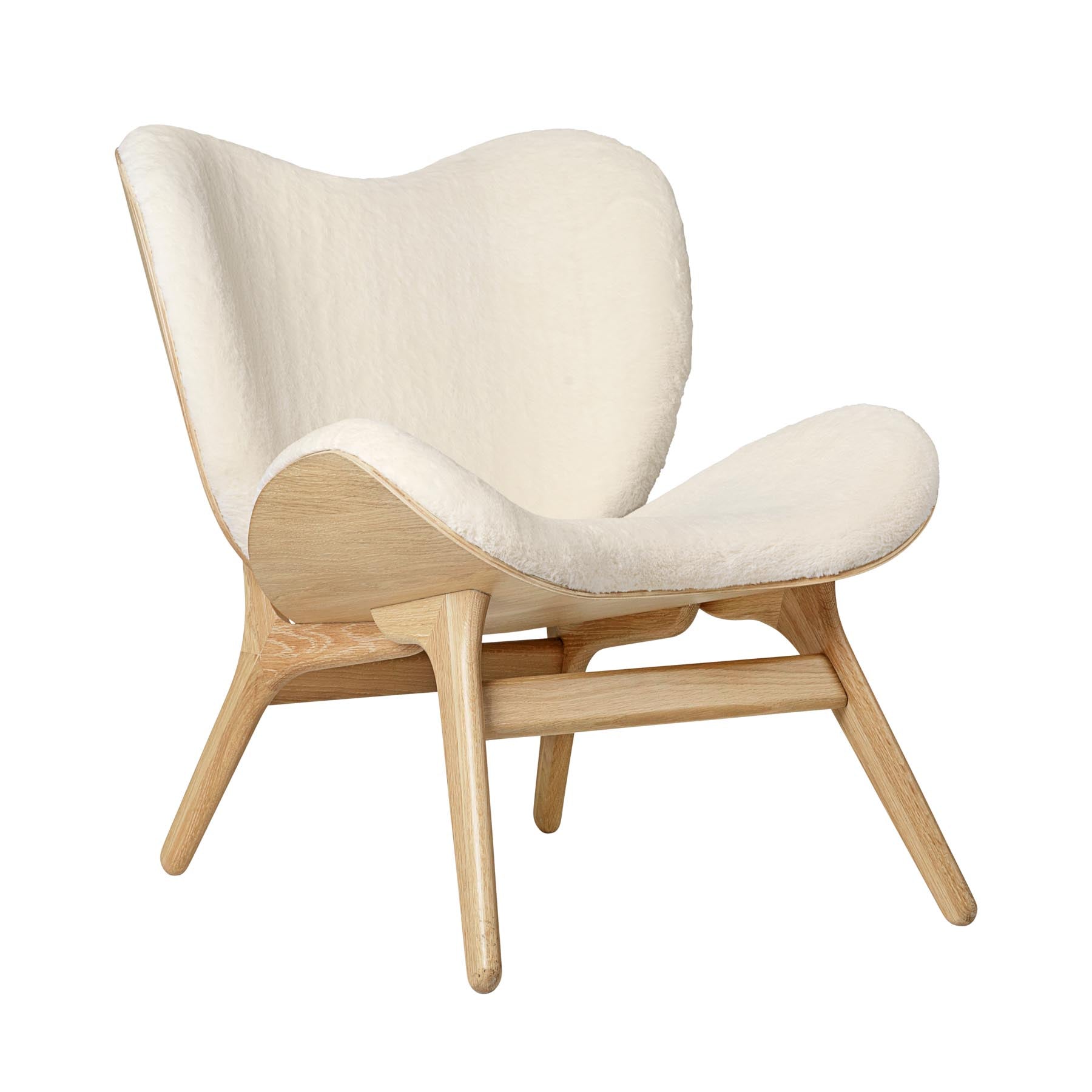 A Conversation Piece Low Sessel in Teddy White präsentiert im Onlineshop von KAQTU Design AG. Sessel ist von Umage