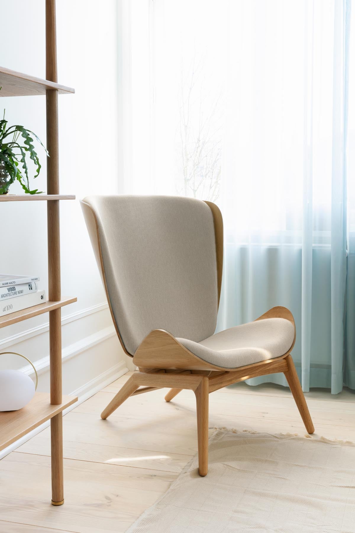 The Reader Sessel in White Sands präsentiert im Onlineshop von KAQTU Design AG. Sessel ist von Umage