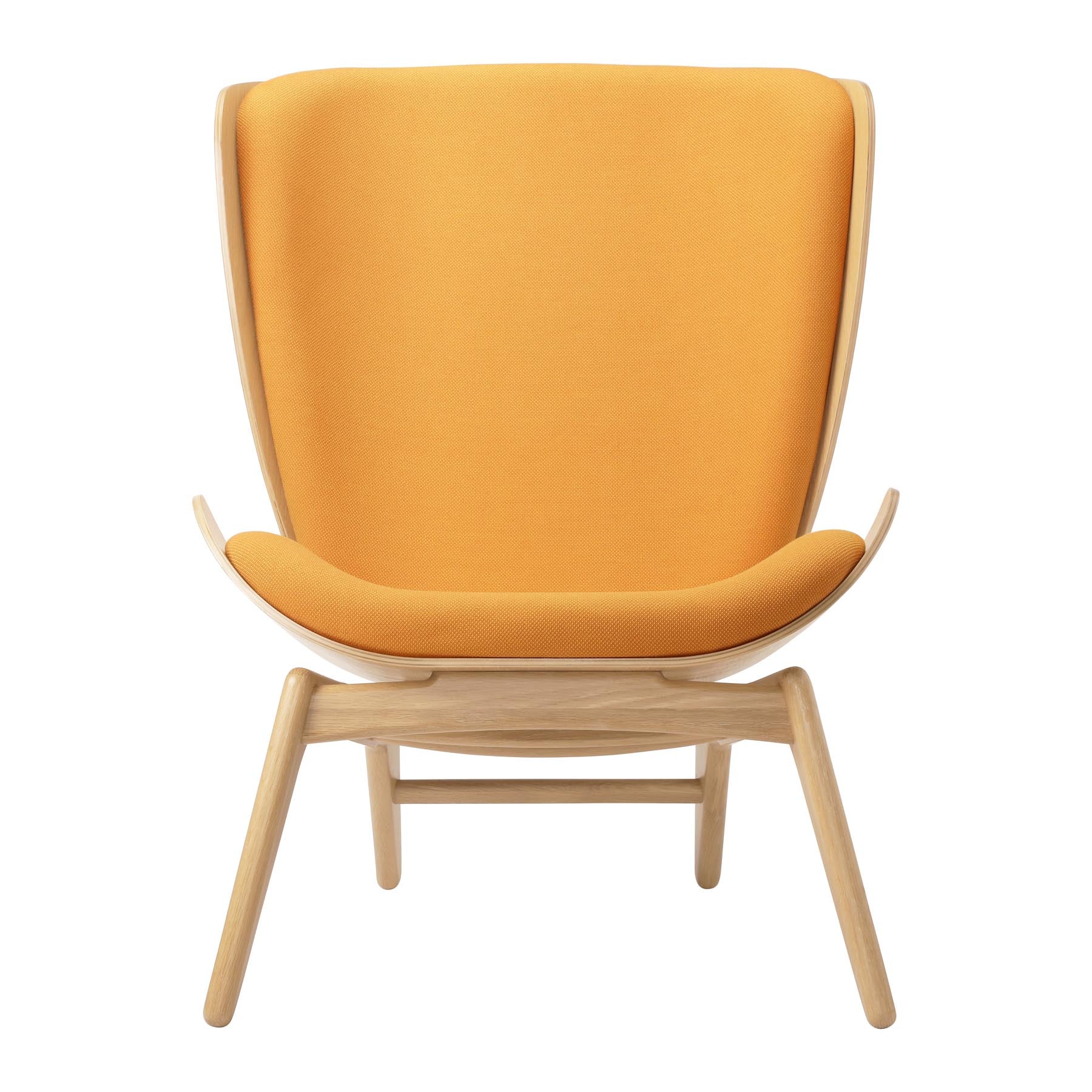 Stylischer Reader Sessel in leuchtendem Tangerine, ideal für gemütliche Leseecken und modernes Wohndesign.