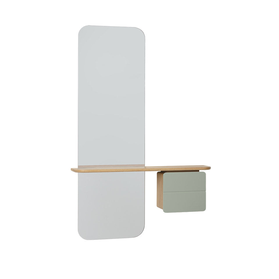One More Look Wandregal in Nuance Olive präsentiert im Onlineshop von KAQTU Design AG. Wandregal ist von Umage