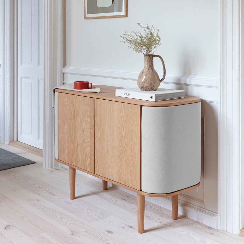 Treasures 2-türig Sideboard in Sterling präsentiert im Onlineshop von KAQTU Design AG. Sideboard ist von Umage