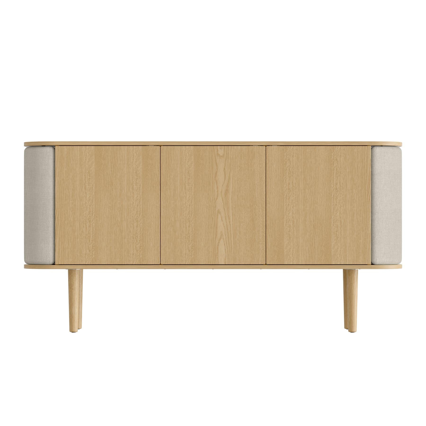 Elegantes 3-türiges Sideboard in White Sands von Umage, ideal für stilvolle Wohnräume und funktionale Aufbewahrung.