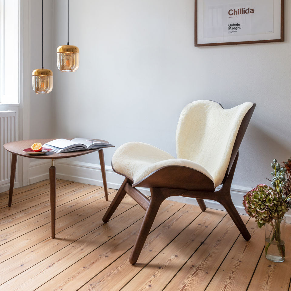 A Conversation Piece Low Sessel in Teddy White präsentiert im Onlineshop von KAQTU Design AG. Sessel ist von Umage