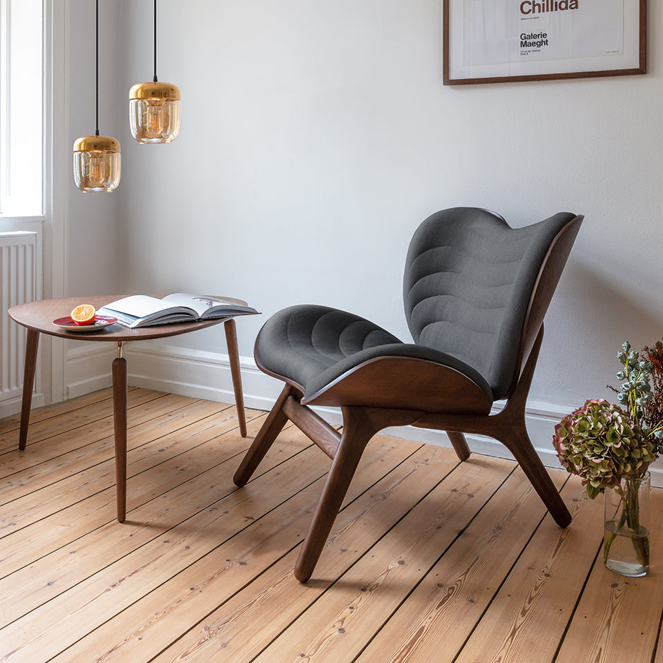 Hang Out Beistelltisch in Messing präsentiert im Onlineshop von KAQTU Design AG. Couchtisch ist von Umage