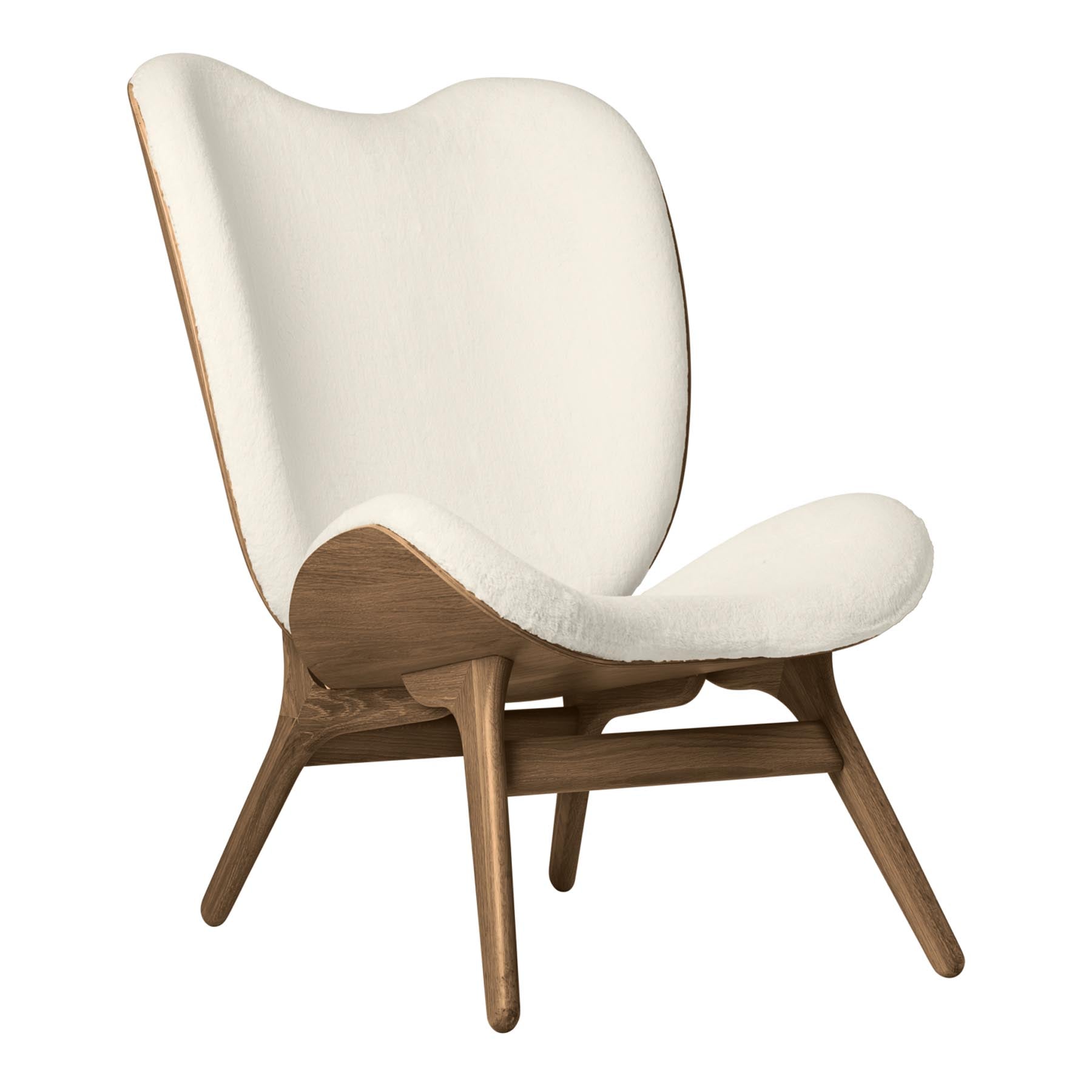 Eleganter A Conversation Piece Tall Sessel in Teddy White, ideal für stilvolle Wohnräume und entspannte Momente. Ein Blickfang für jedes Zuhause.