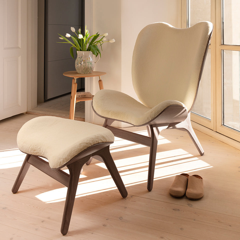 A Conversation Piece Ottoman in Teddy White präsentiert im Onlineshop von KAQTU Design AG. Ottoman ist von Umage