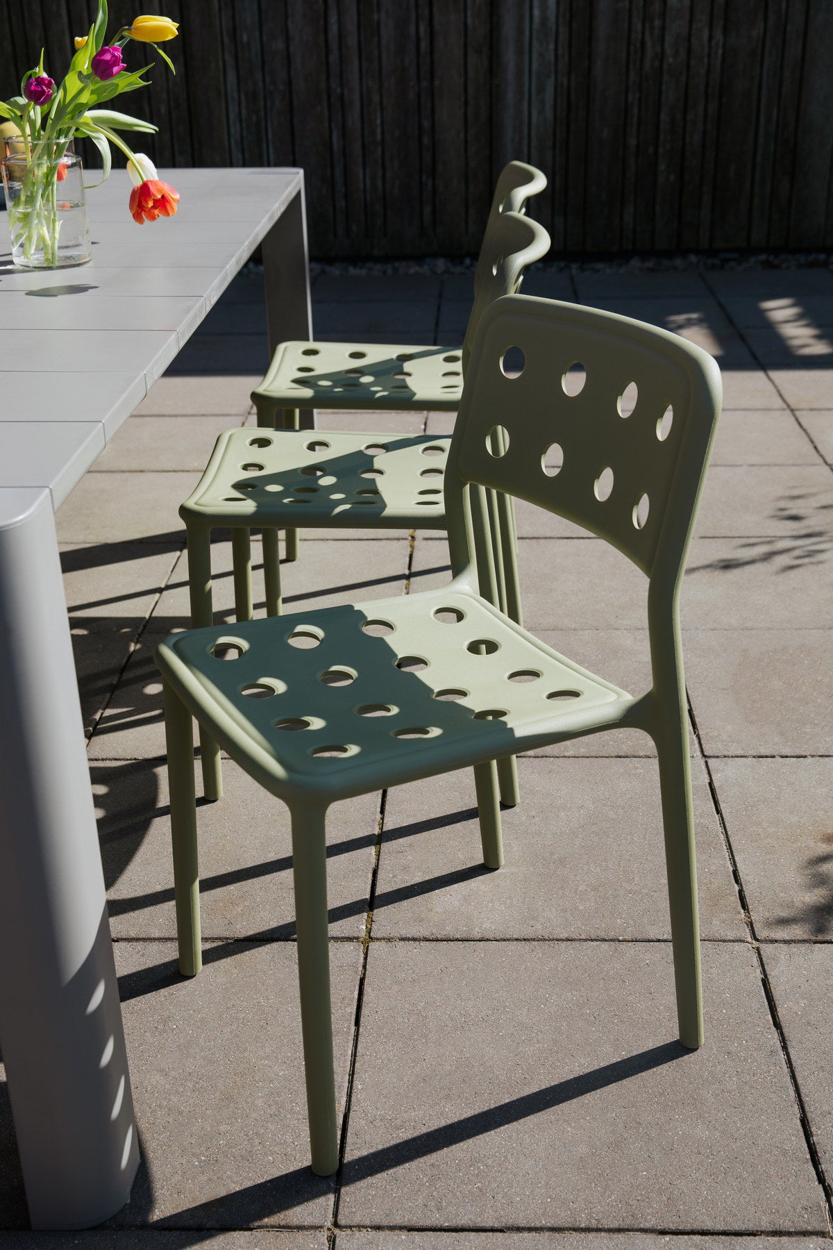 Gartenstuhl Serra Green in Grün präsentiert im Onlineshop von KAQTU Design AG. Gartenstuhl ist von White Label Living