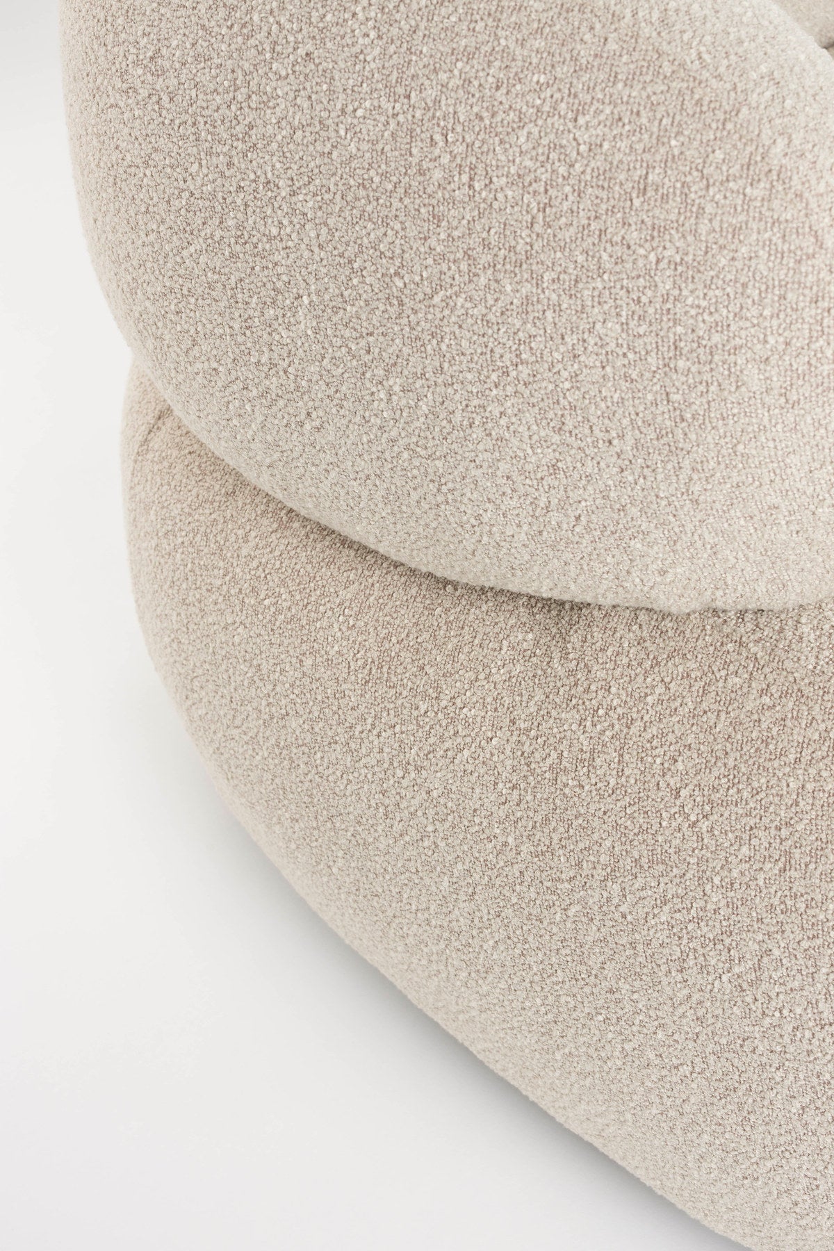 Sofa Noxx in beige präsentiert im Onlineshop von KAQTU Design AG. 2er Sofa ist von White Label Living