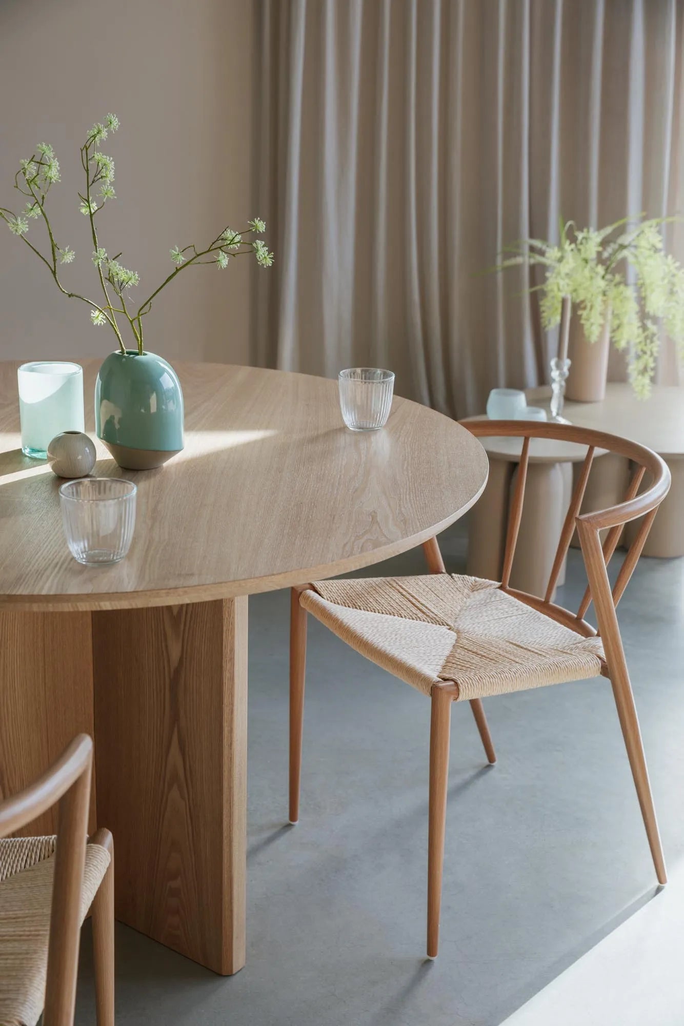 Esstisch Laurent Natural in beige präsentiert im Onlineshop von KAQTU Design AG. Esstisch ist von White Label Living