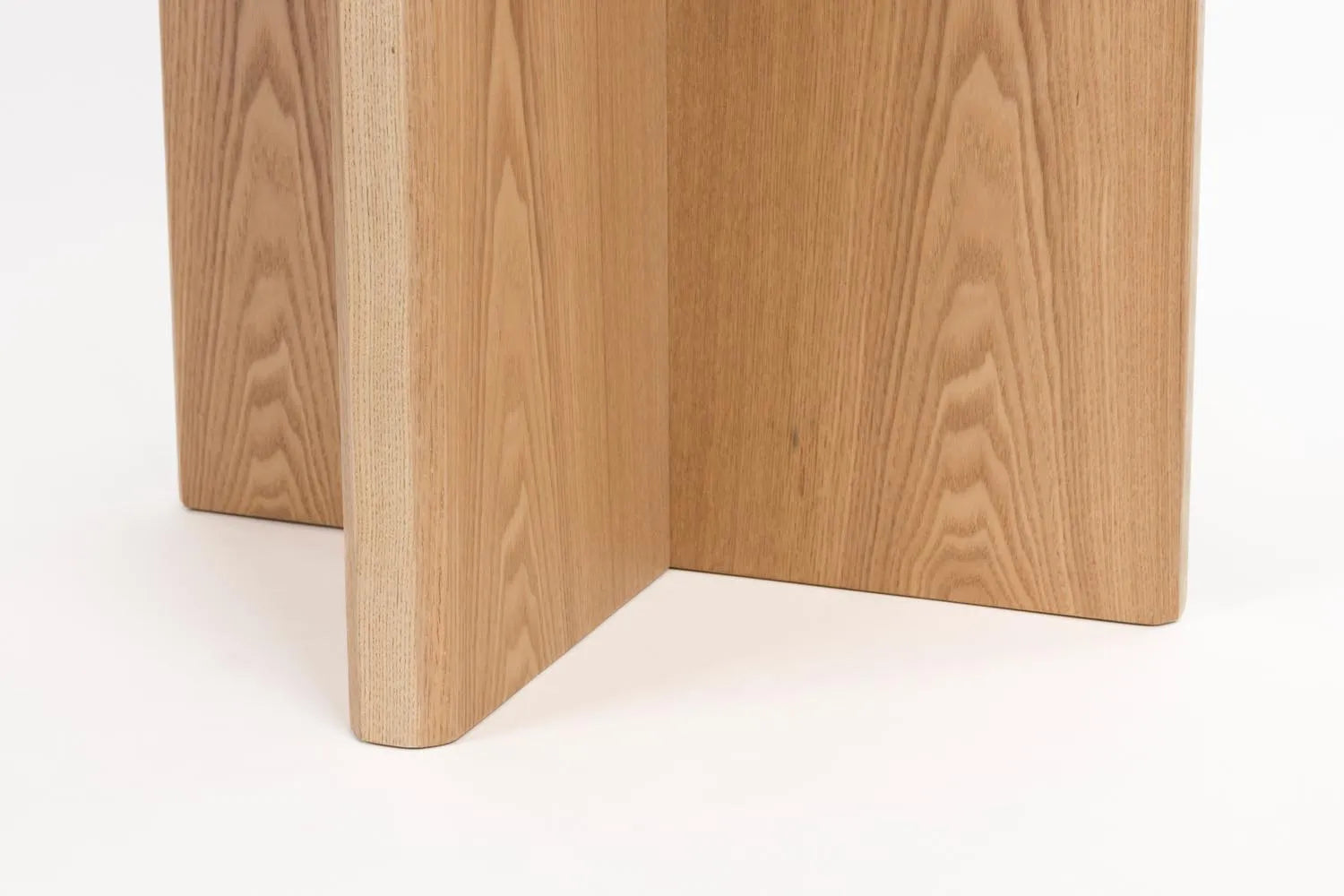 Esstisch Laurent Natural in beige präsentiert im Onlineshop von KAQTU Design AG. Esstisch ist von White Label Living