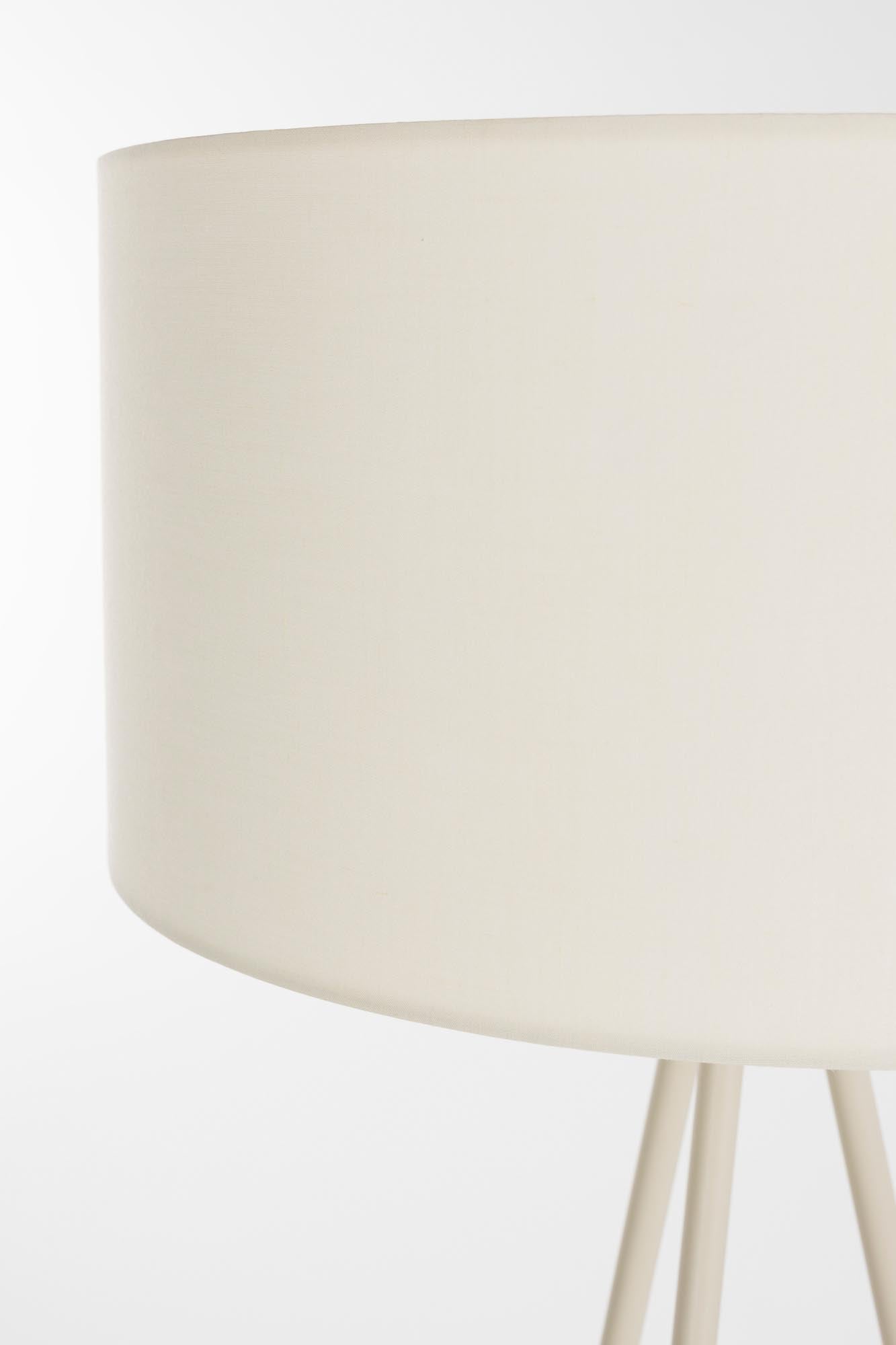 Stehleuchte Susie Beige in beige präsentiert im Onlineshop von KAQTU Design AG. Stehleuchte ist von White Label Living
