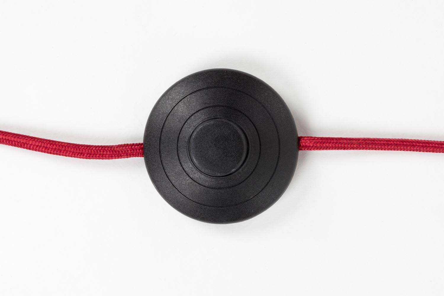 Stehleuchte Susie Red in rot präsentiert im Onlineshop von KAQTU Design AG. Stehleuchte ist von White Label Living