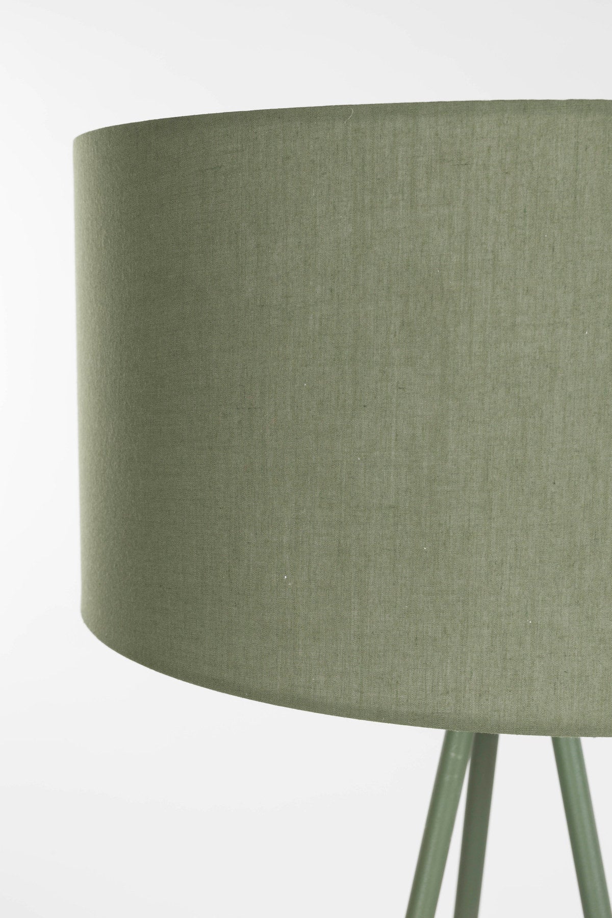 Stehleuchte Susie Green in Grün präsentiert im Onlineshop von KAQTU Design AG. Stehleuchte ist von White Label Living