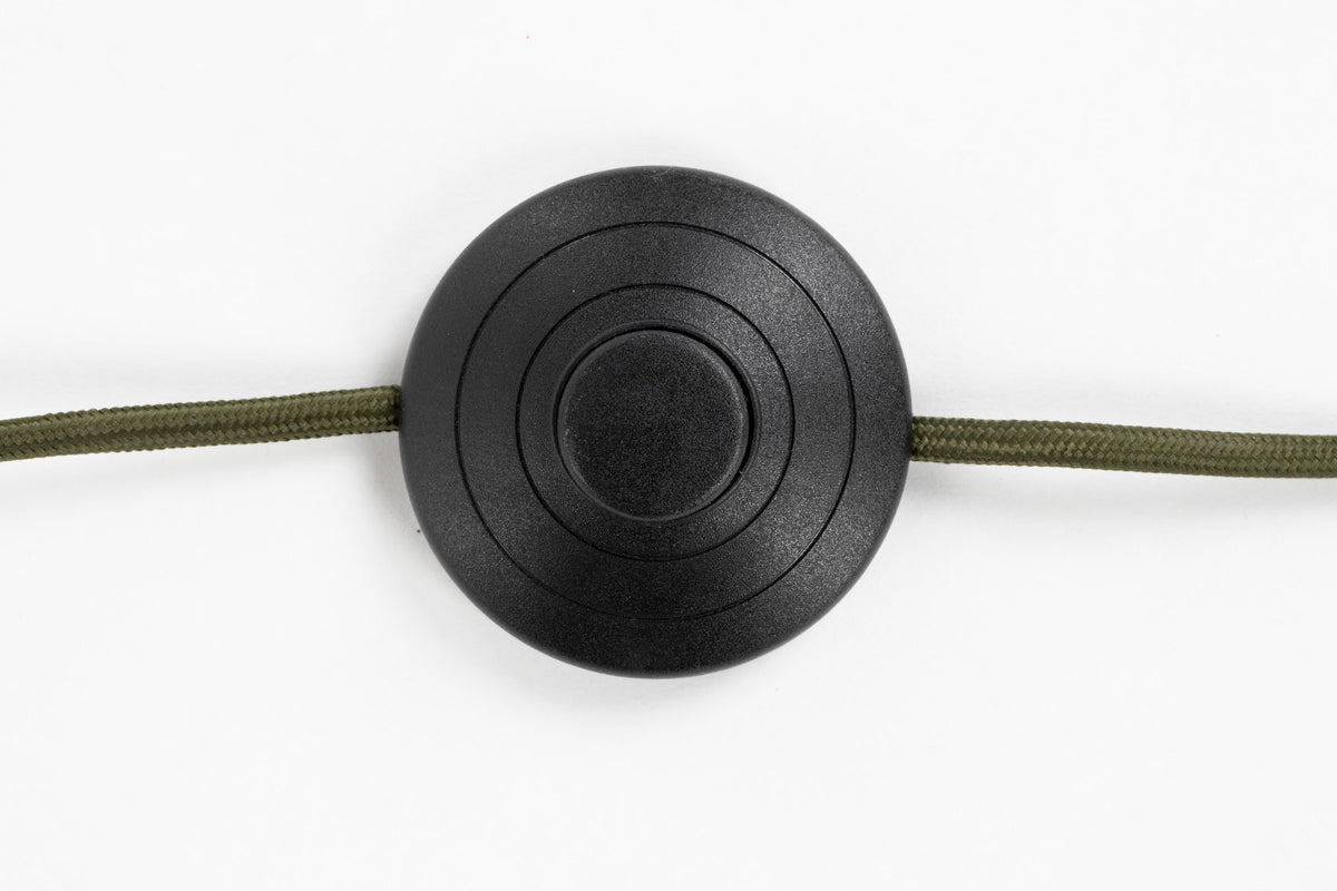 Stehleuchte Susie Green in Grün präsentiert im Onlineshop von KAQTU Design AG. Stehleuchte ist von White Label Living