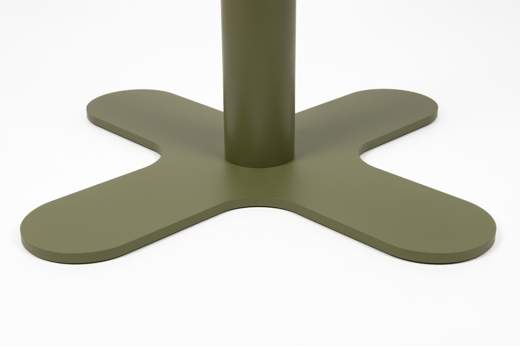 Bistro Tisch Sanjay Outdoor in grün präsentiert im Onlineshop von KAQTU Design AG. Hochtisch ist von White Label Living