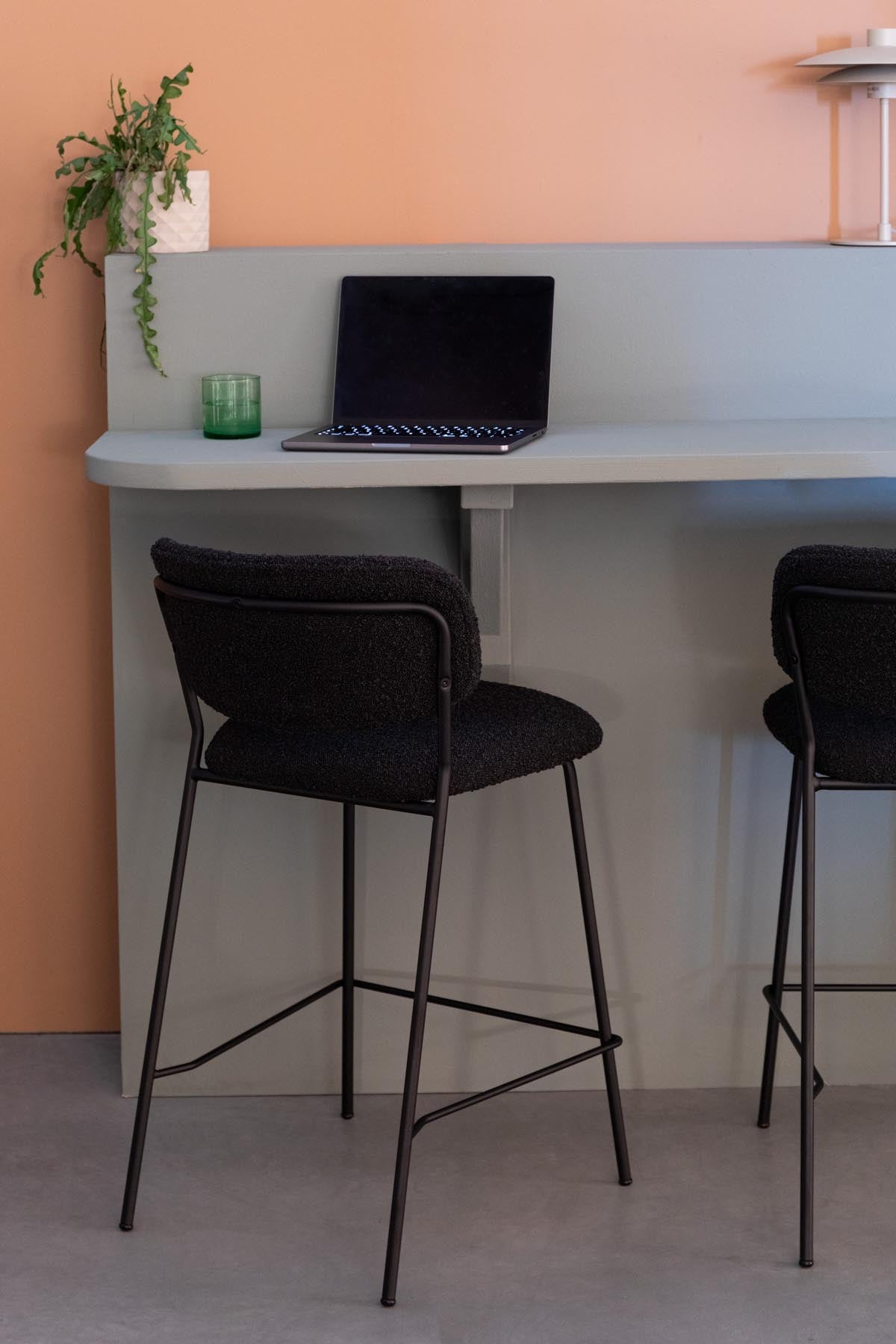 Stuhl Jolien in Schwarz präsentiert im Onlineshop von KAQTU Design AG. Stuhl ist von White Label Living