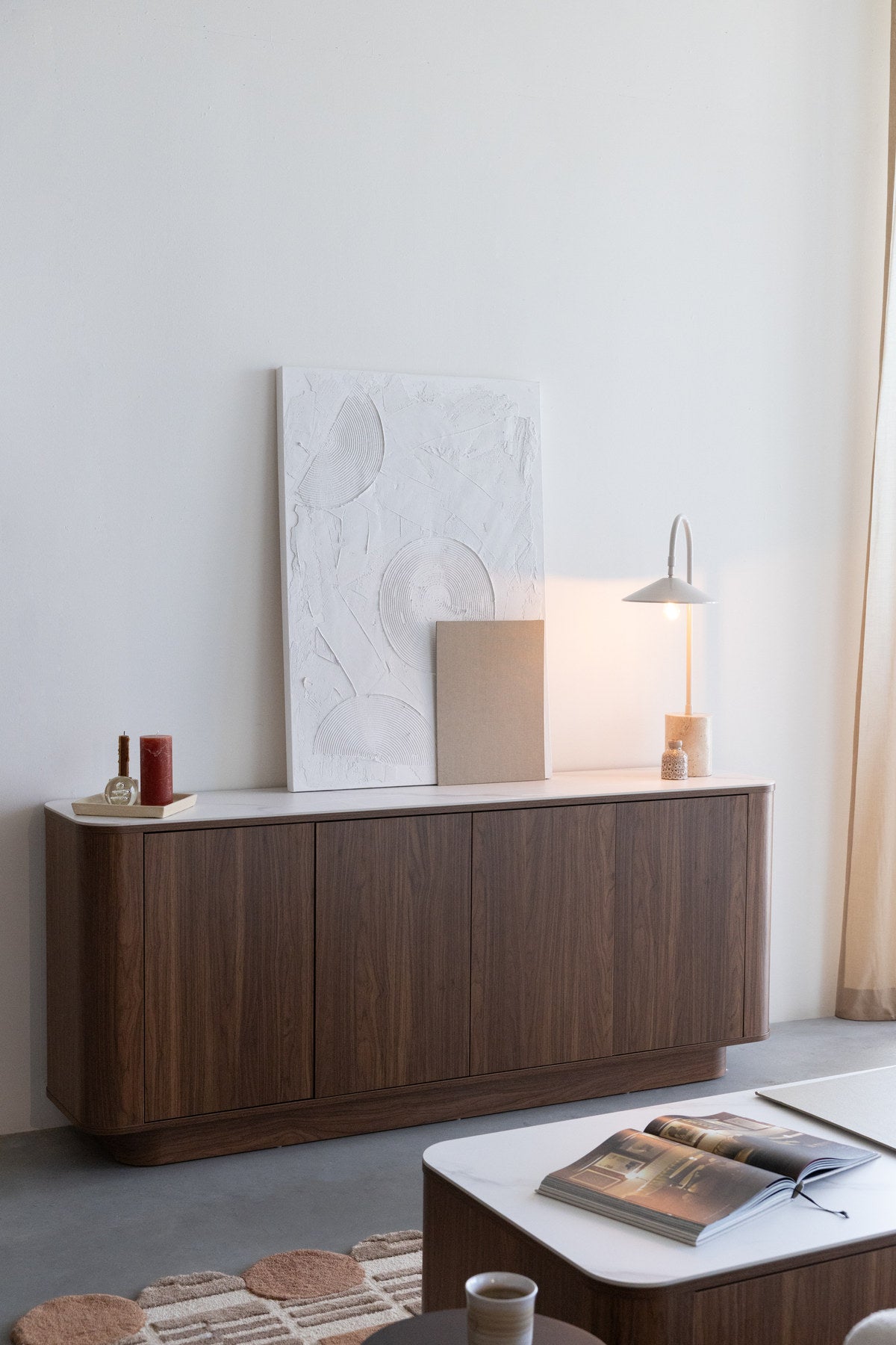 Sideboard Hoch Almira in Braun präsentiert im Onlineshop von KAQTU Design AG. Sideboard ist von White Label Living