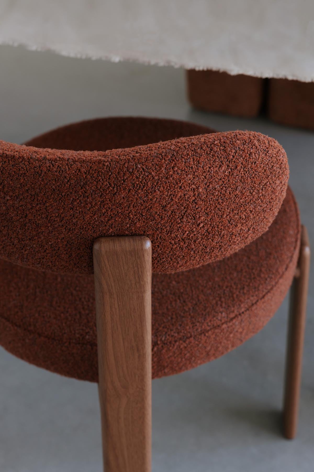 Stuhl Robyn in Braun präsentiert im Onlineshop von KAQTU Design AG. Stuhl ist von White Label Living
