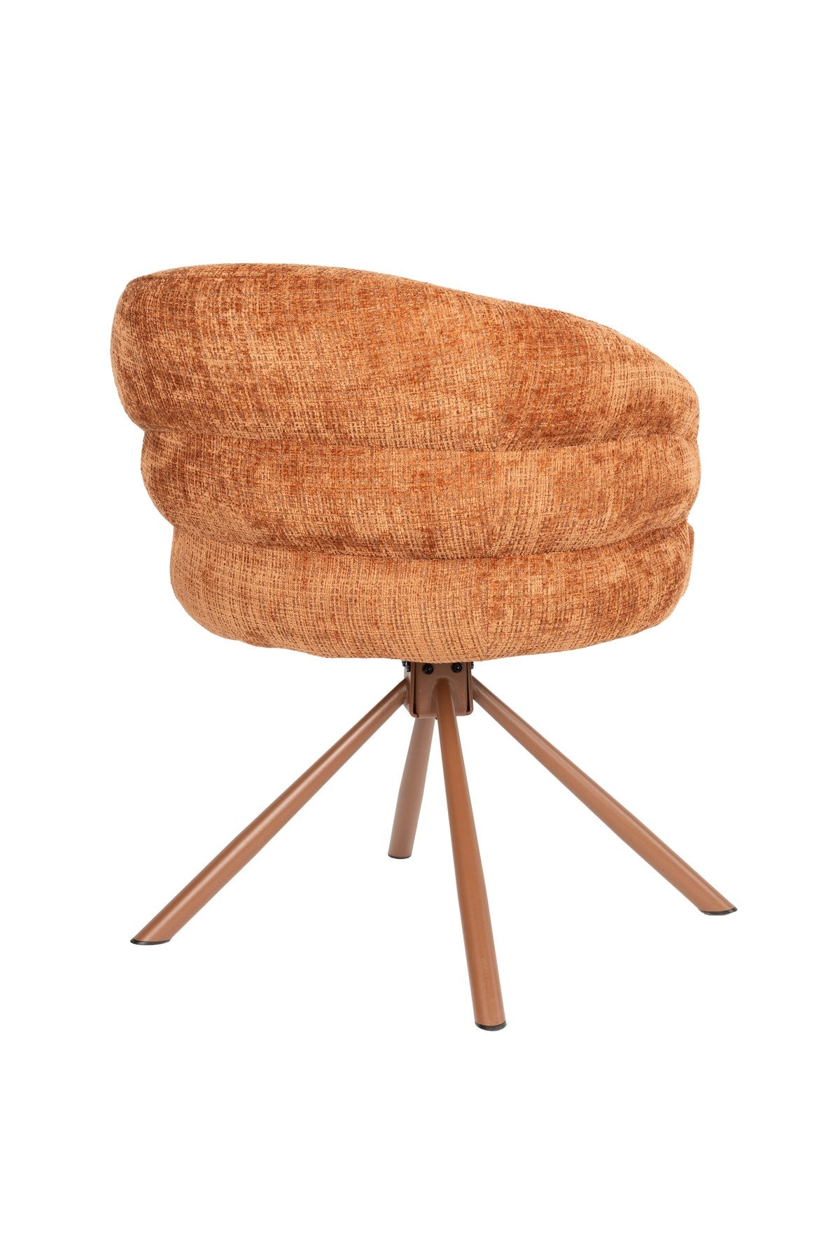 Armlehnstuhl Marjolein von White Label Living mit gepolsterter, halbkreisförmiger Sitzschale aus Polyester und Metallgestell in Beige.