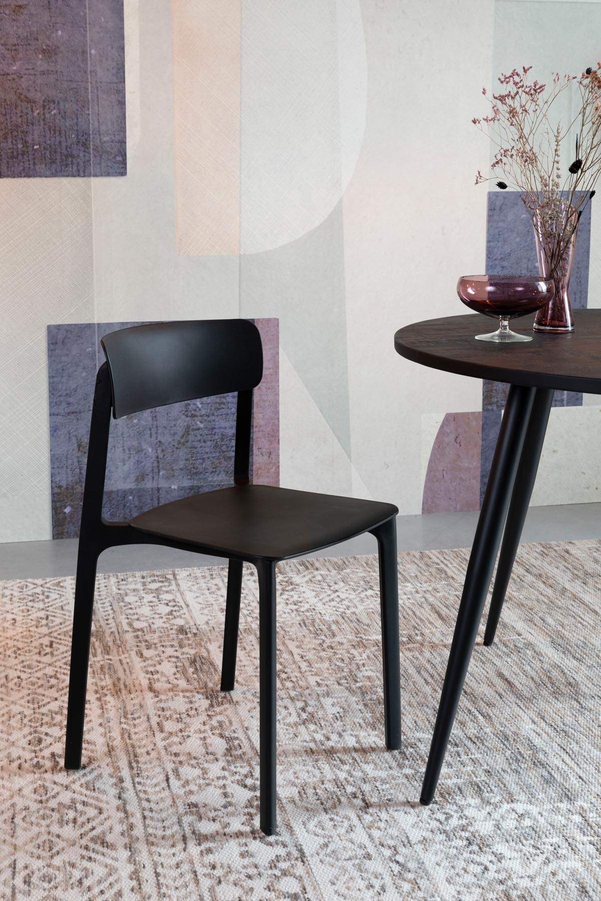 Stuhl Clive in Schwarz präsentiert im Onlineshop von KAQTU Design AG. Stuhl ist von White Label Living