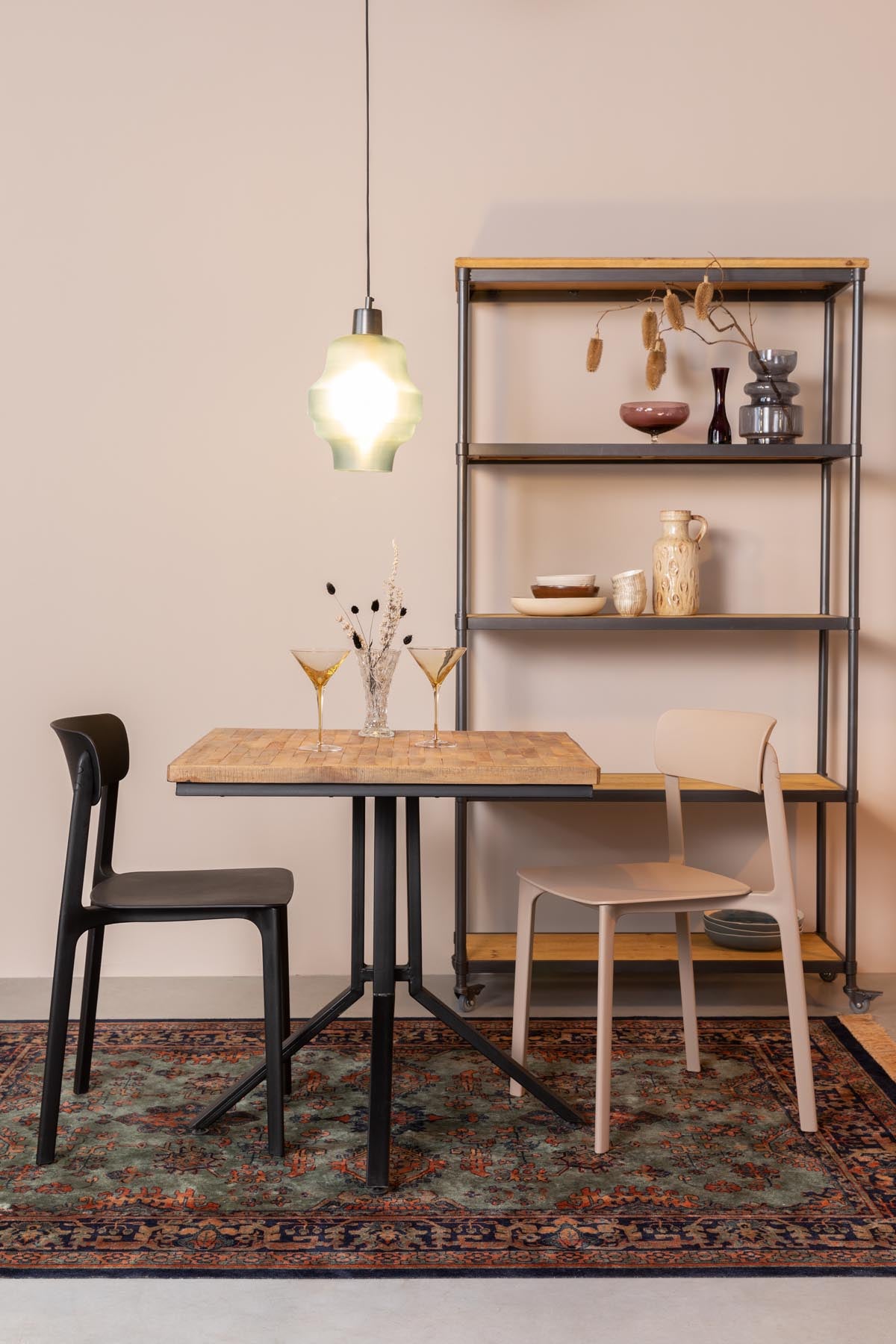 Stuhl Clive in Braun präsentiert im Onlineshop von KAQTU Design AG. Stuhl ist von White Label Living