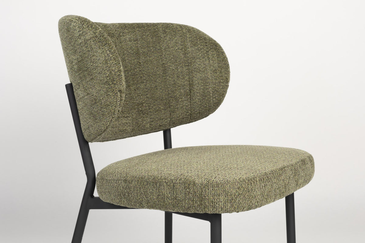 Stuhl Sanne mit gepolstertem Sitz aus Polyester-Gewebe, Schale aus Birkensperrholz und schwarzem Stahlrahmen, Rückenlehne mit Ziersteppmuster.