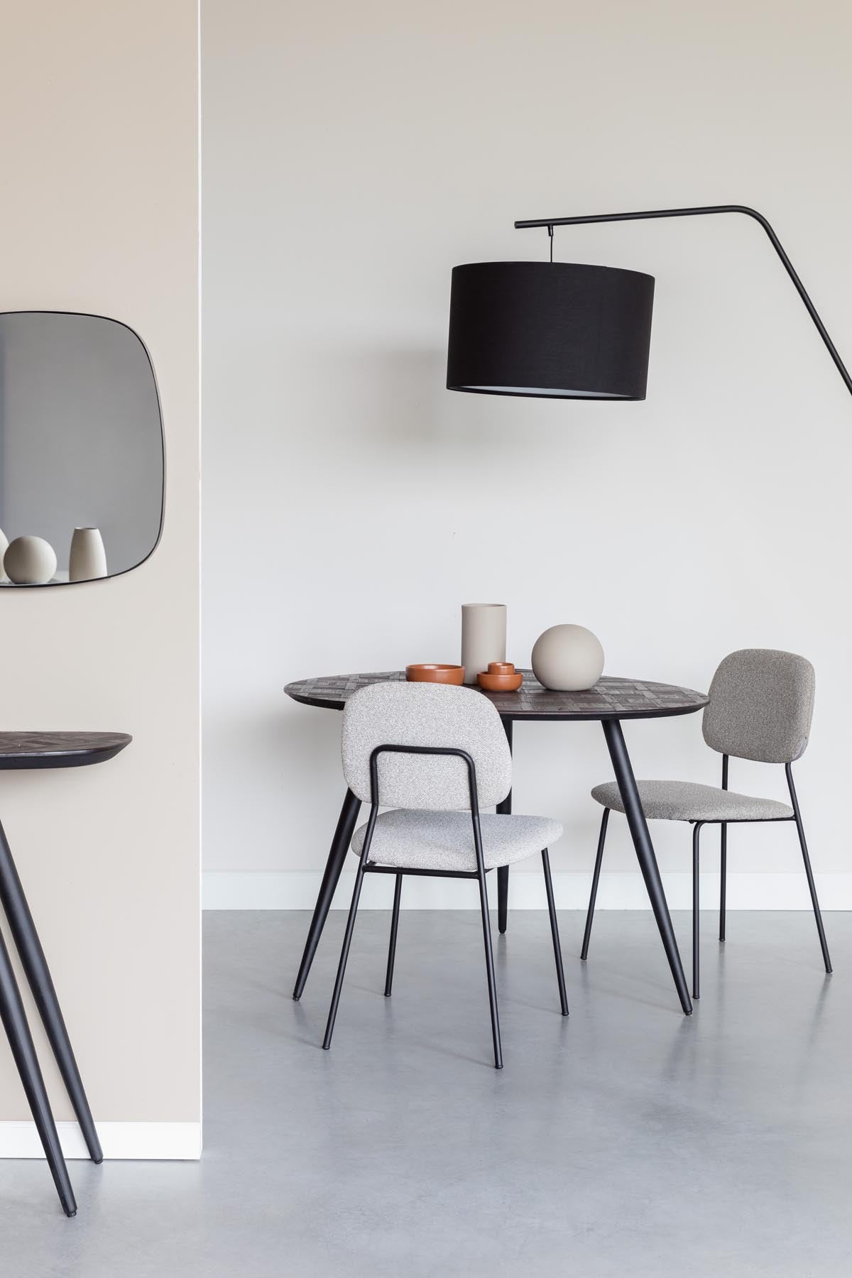 Roos Stuhl Warm Beige in beige präsentiert im Onlineshop von KAQTU Design AG. Stuhl ist von White Label Living