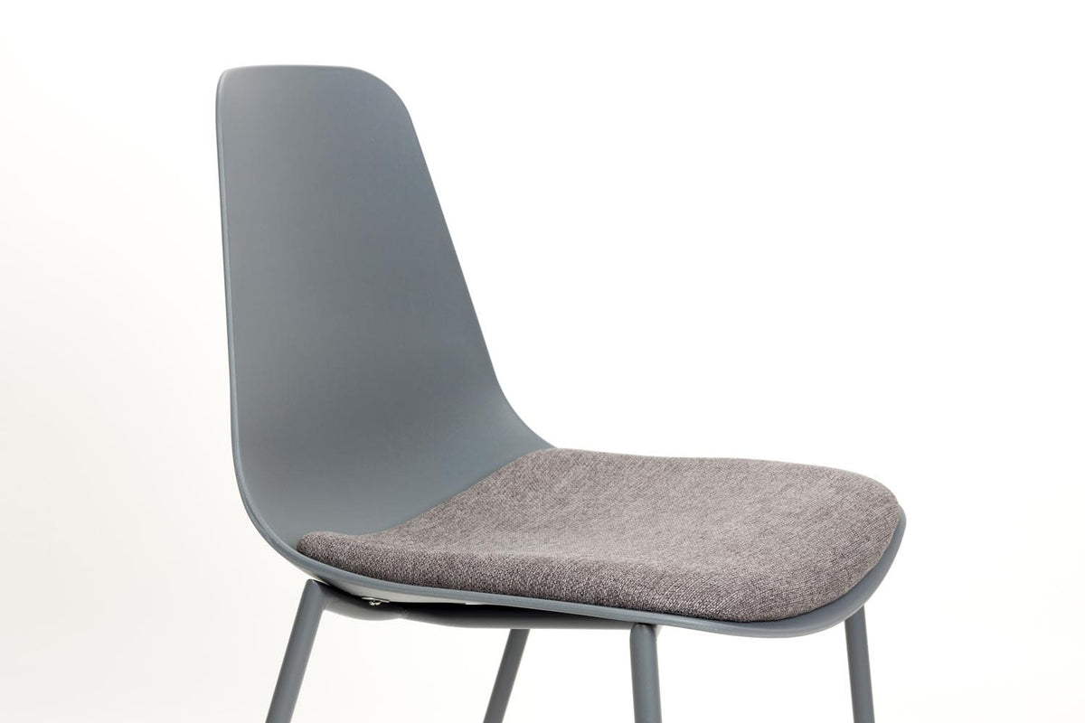Jeffrey Stuhl in Grau präsentiert im Onlineshop von KAQTU Design AG. Stuhl ist von White Label Living