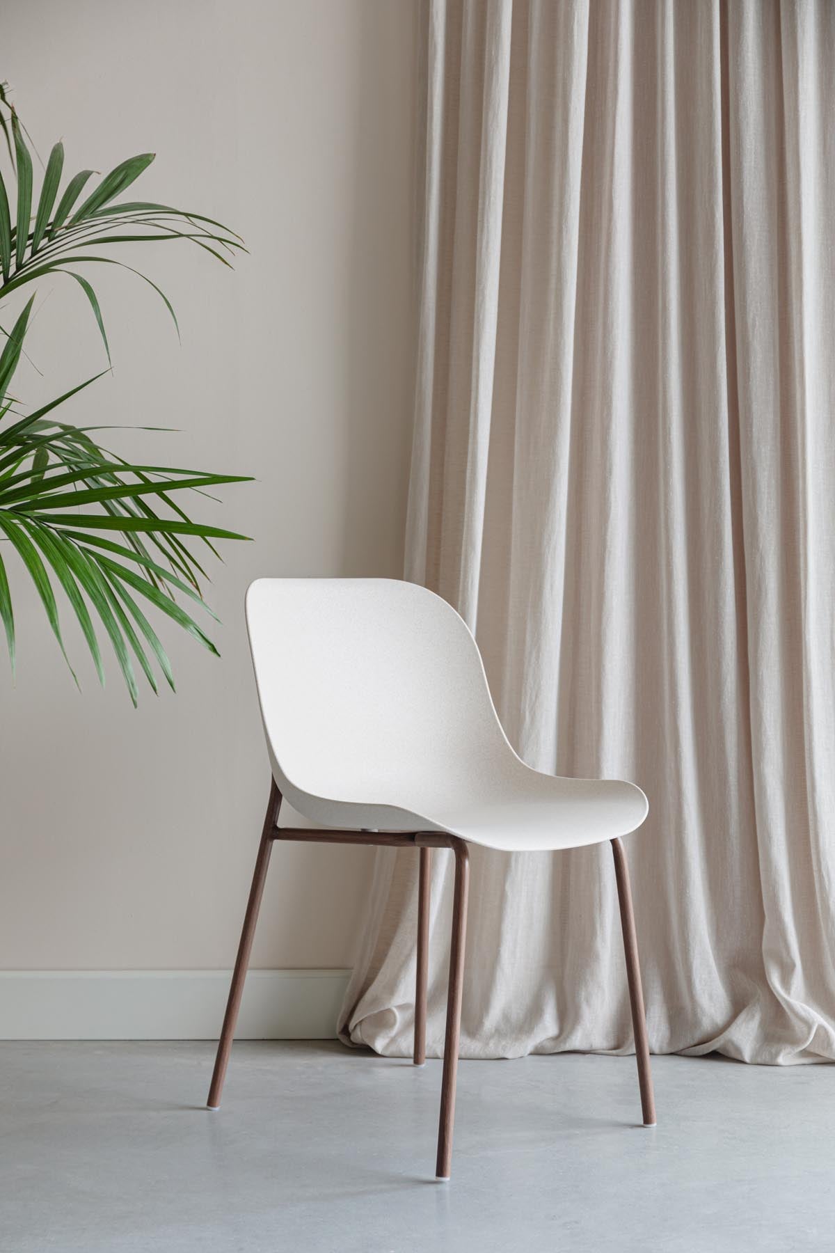 Stuhl Weizen in Weiss präsentiert im Onlineshop von KAQTU Design AG. Stuhl ist von White Label Living