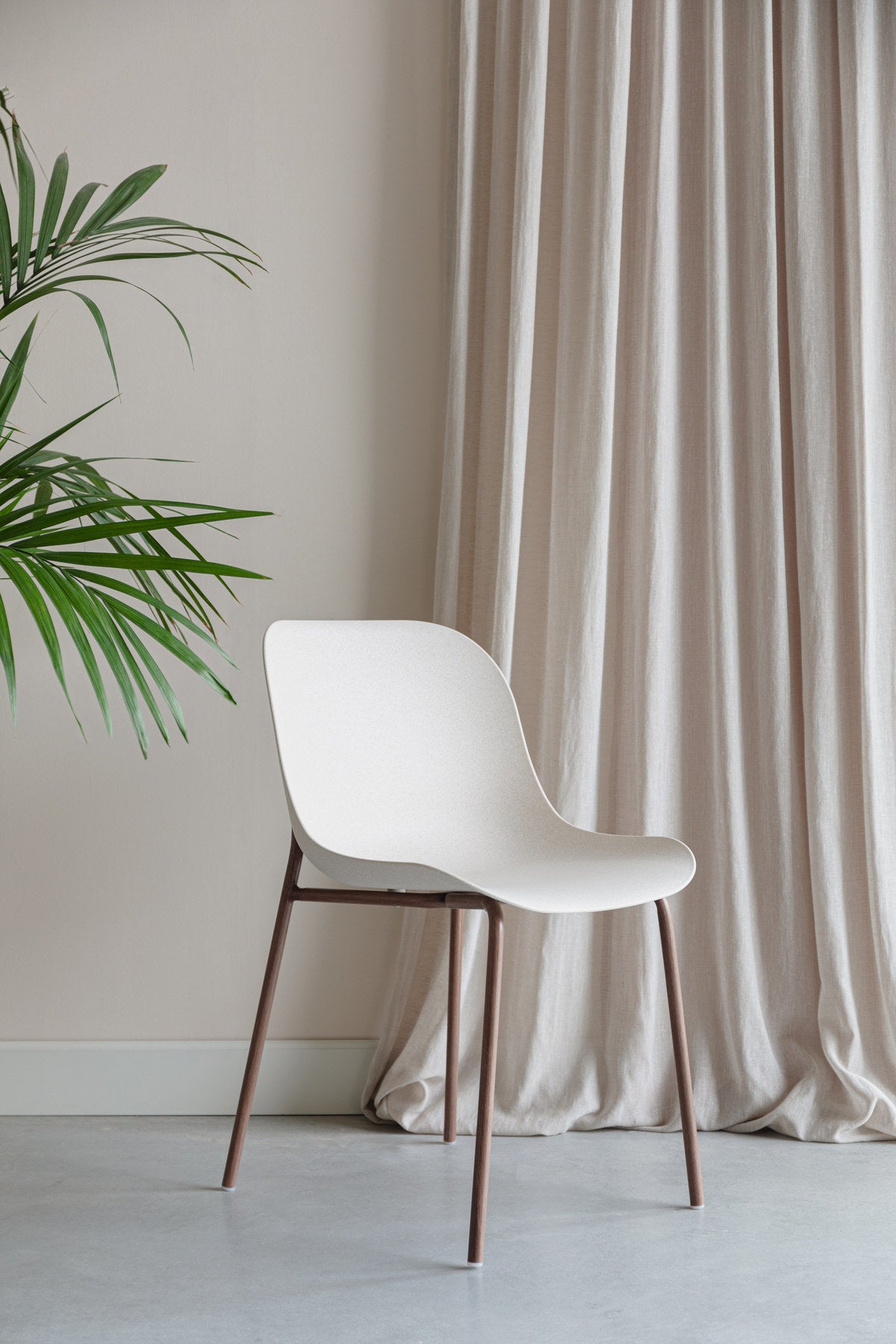 Stuhl Weizen in Weiss präsentiert im Onlineshop von KAQTU Design AG. Stuhl ist von White Label Living